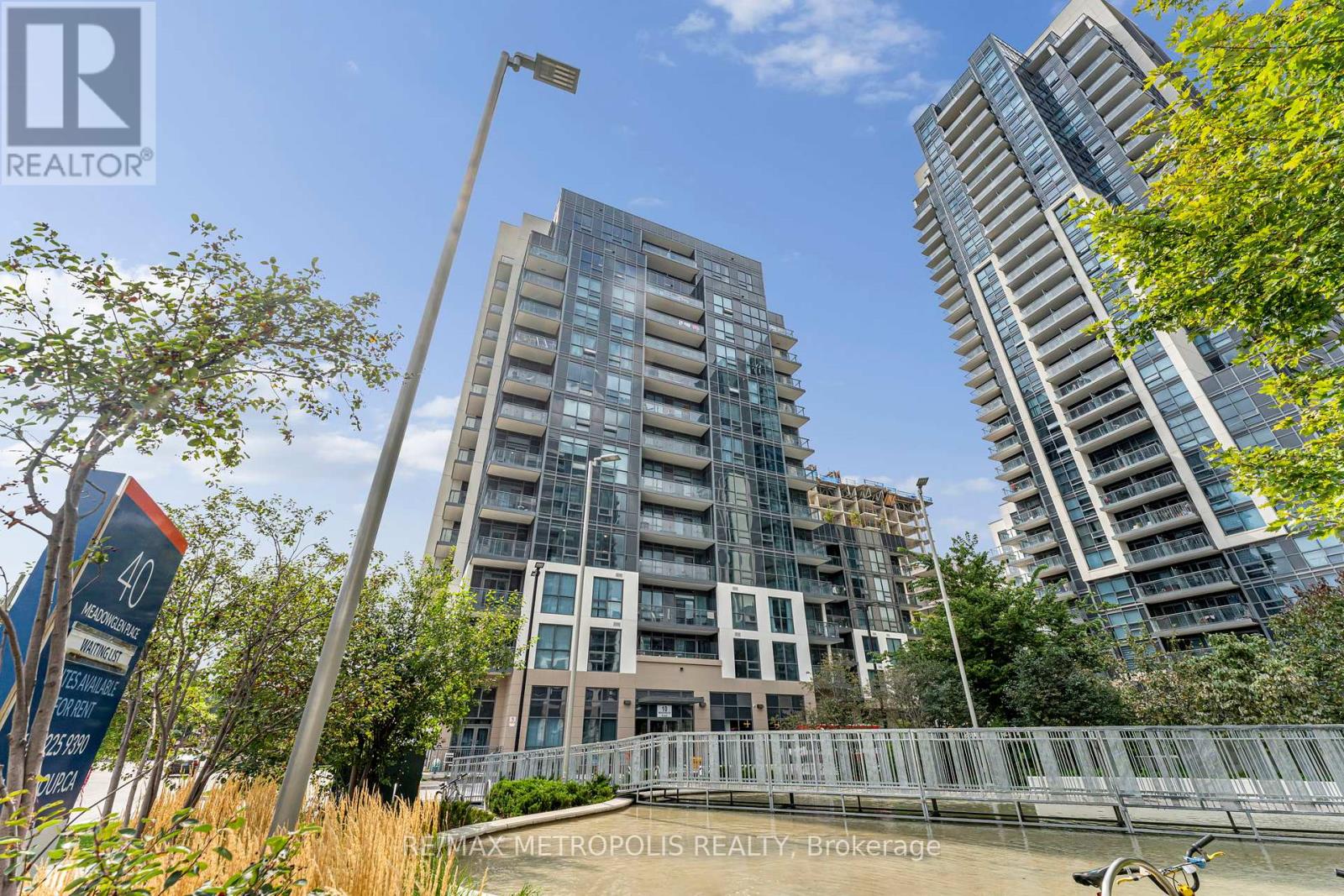 Property image for 403 - 10 MEADOWGLEN PLACE|Toronto (Woburn), Ontario M1G0A8