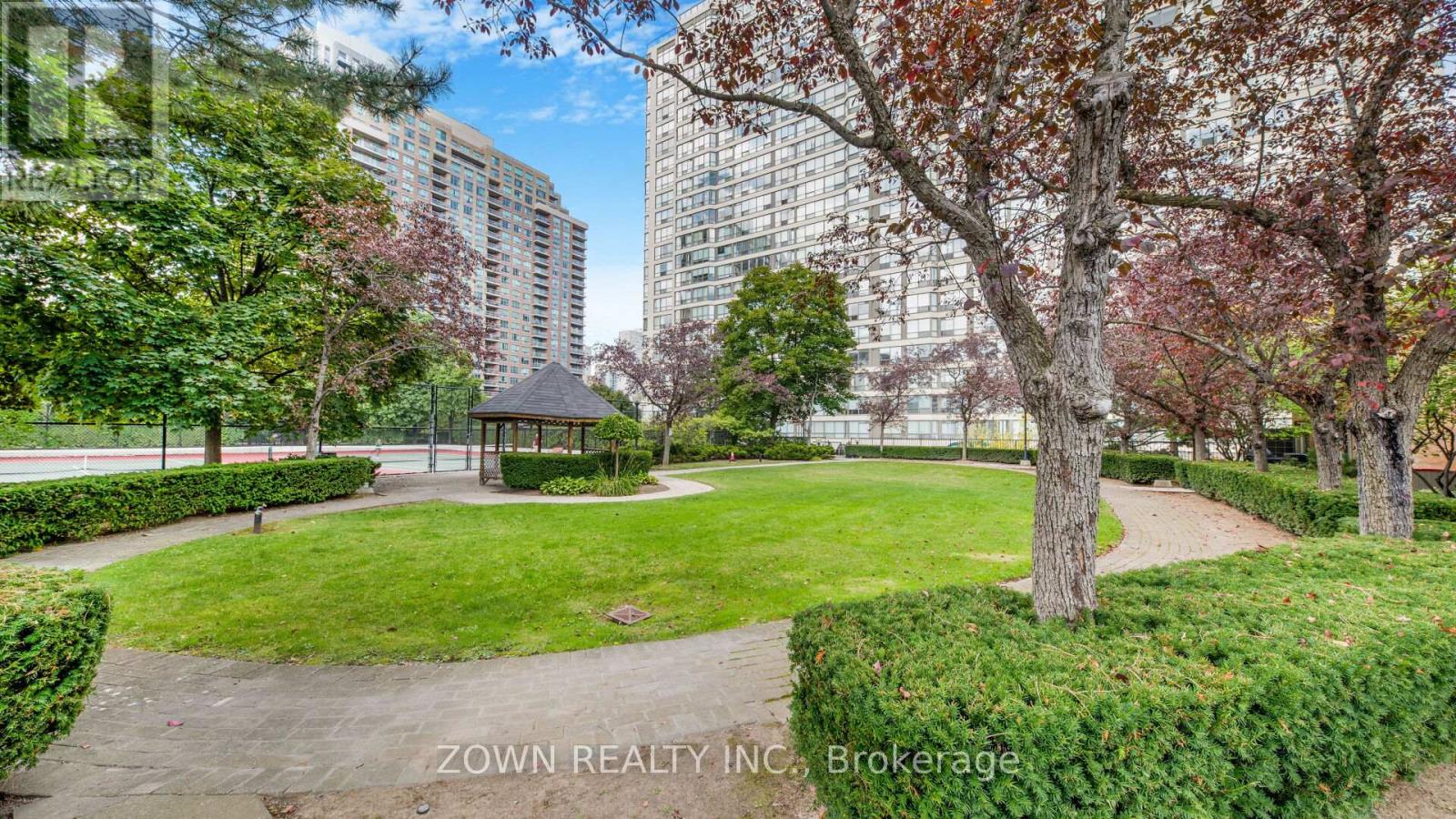 Property image for 805 - 55 ELM DRIVE W|Mississauga (City Centre), Ontario L5B3Z3