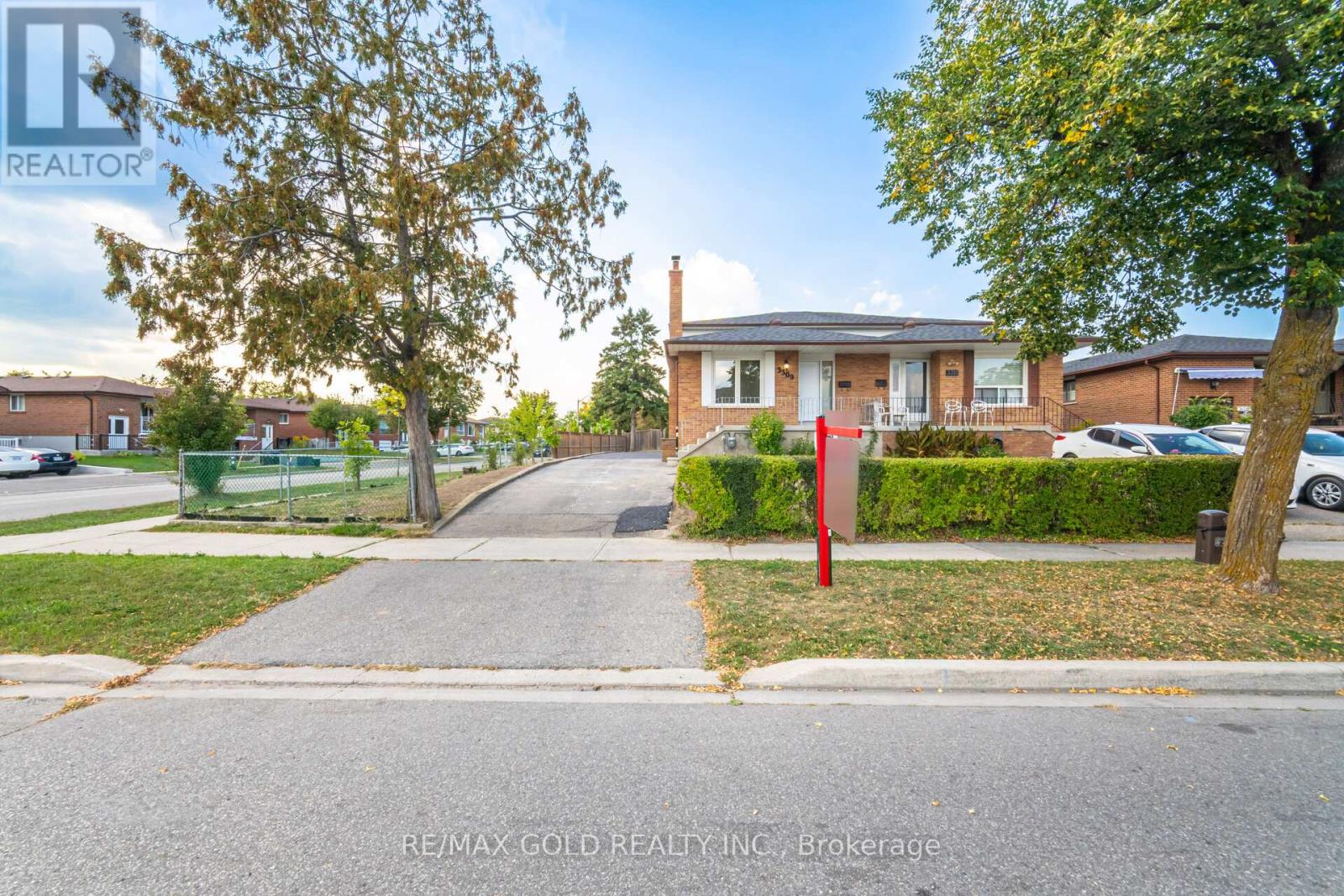 Property image for 3309 JOLLIFFE AVENUE|Mississauga (Malton), Ontario L4T1V6