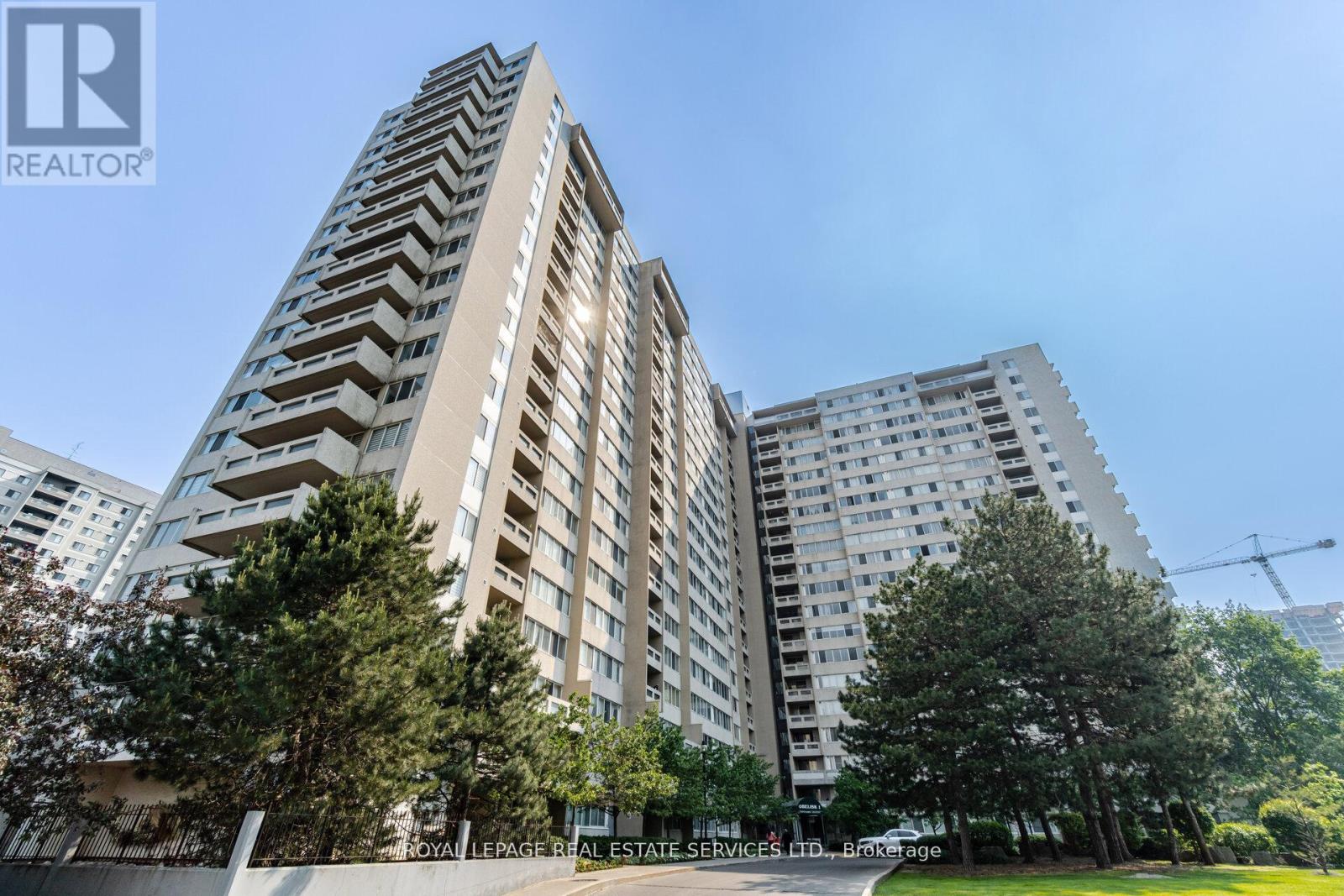 Property image for 102 - 3590 KANEFF CRESCENT|Mississauga (Mississauga Valleys), Ontario L5A3X3