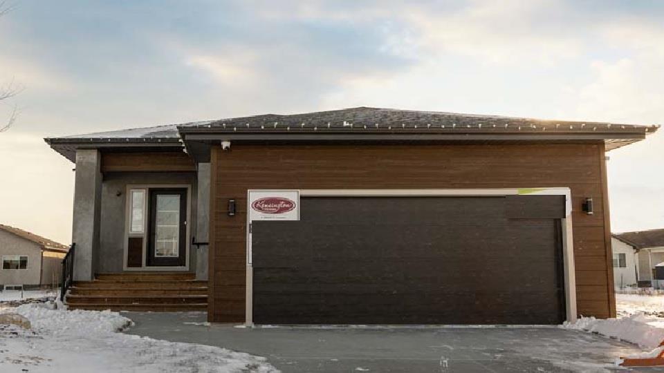 Property image for 193 Zimmerman Drive|Winnipeg, Manitoba R3R4A5