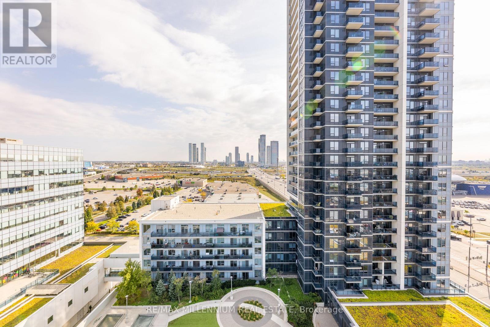 Property image for 1401 - 3700 HIGHWAY 7 ROAD|Vaughan (East Woodbridge), Ontario L4L0G3