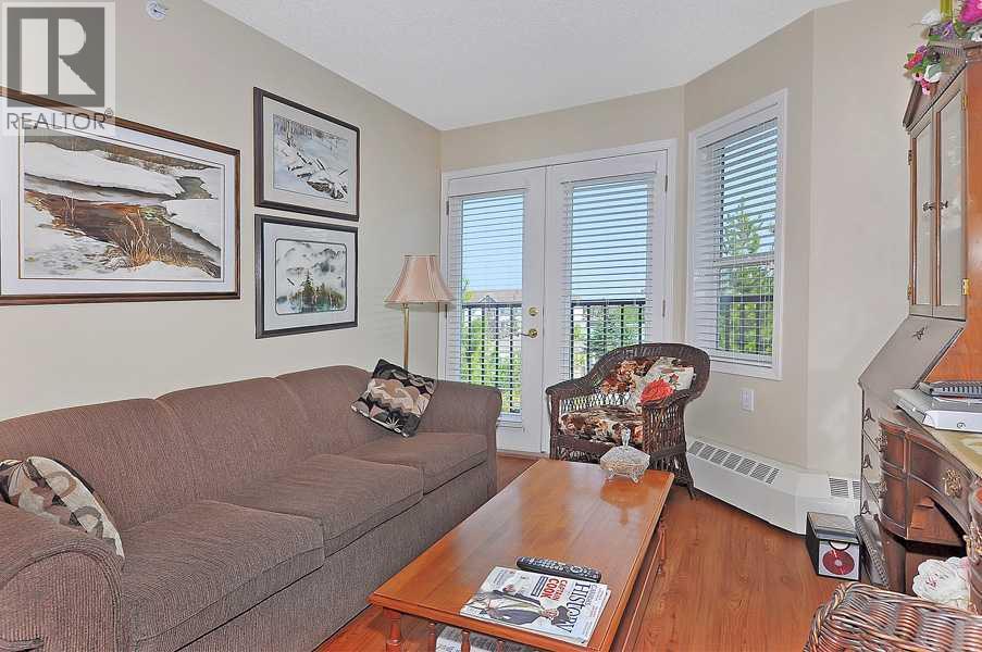 Apartment for Sale in 1240, 5200 44 Avenue NE|Calgary, Alberta T1Y7L4 4