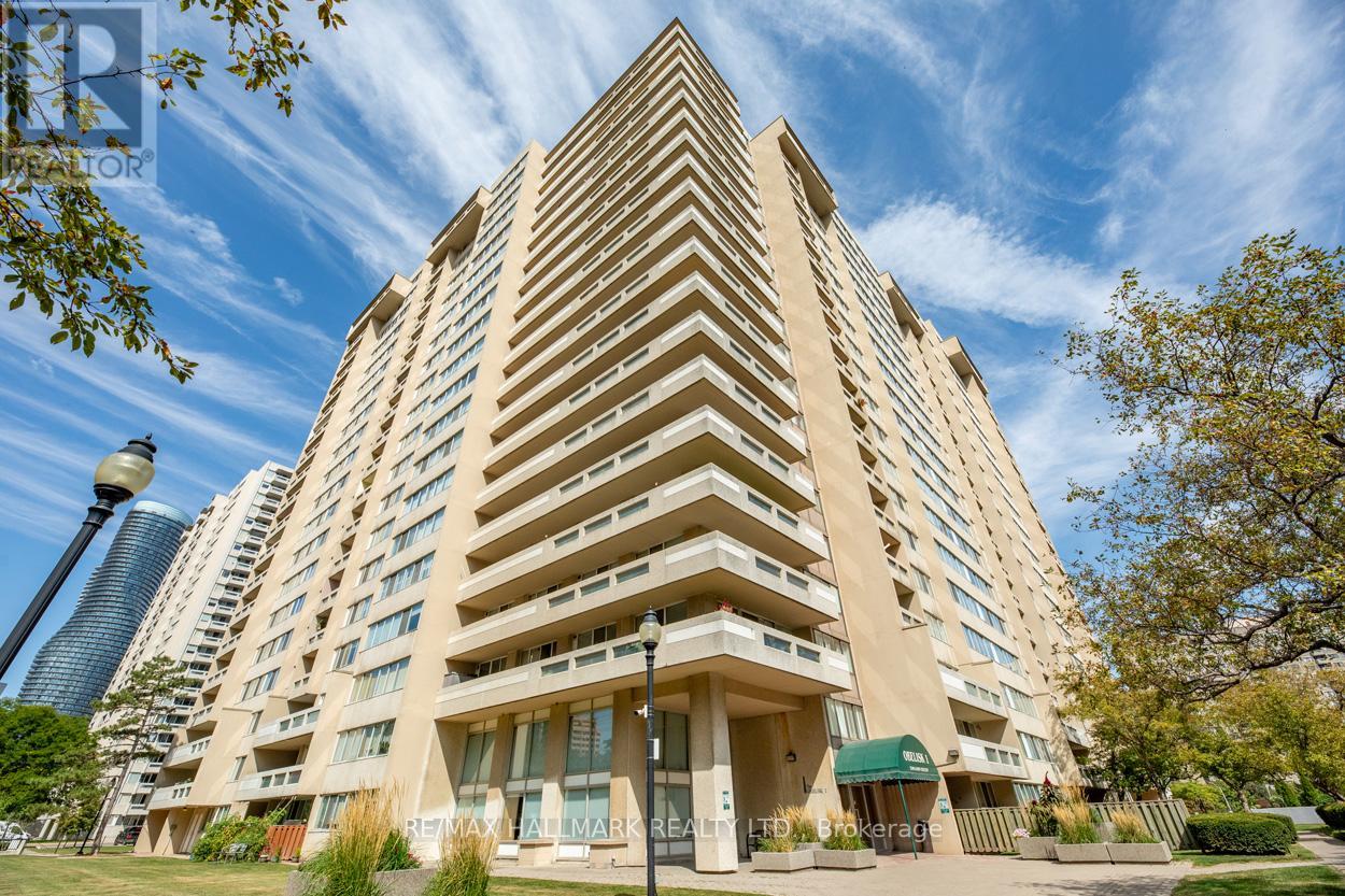 Property image for 702 - 3590 KANEFF CRESCENT|Mississauga (Mississauga Valleys), Ontario L5A3X3