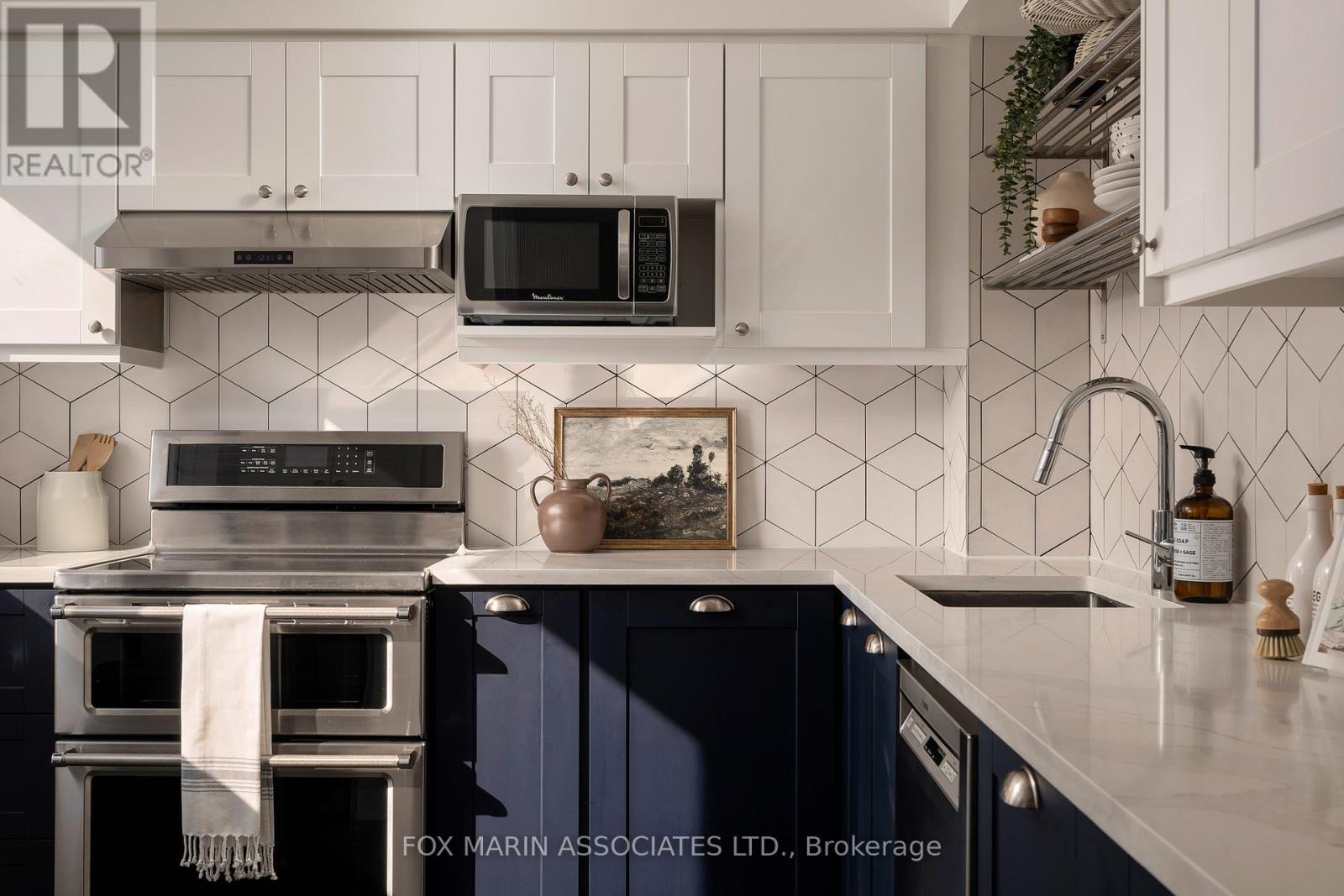 Property image for 130 - 90 EDGEWOOD AVENUE|Toronto (Woodbine Corridor), Ontario M4L3H1