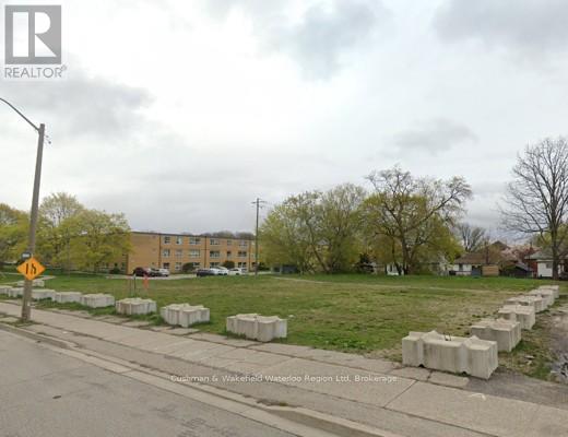 549 COLBORNE STREET, Brantford, Ontario N3S3P4