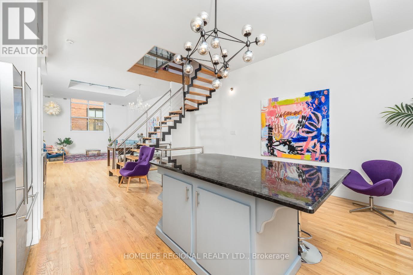 Property image for 6 - 62 CLAREMONT STREET|Toronto (Trinity-Bellwoods), Ontario M6J2M5