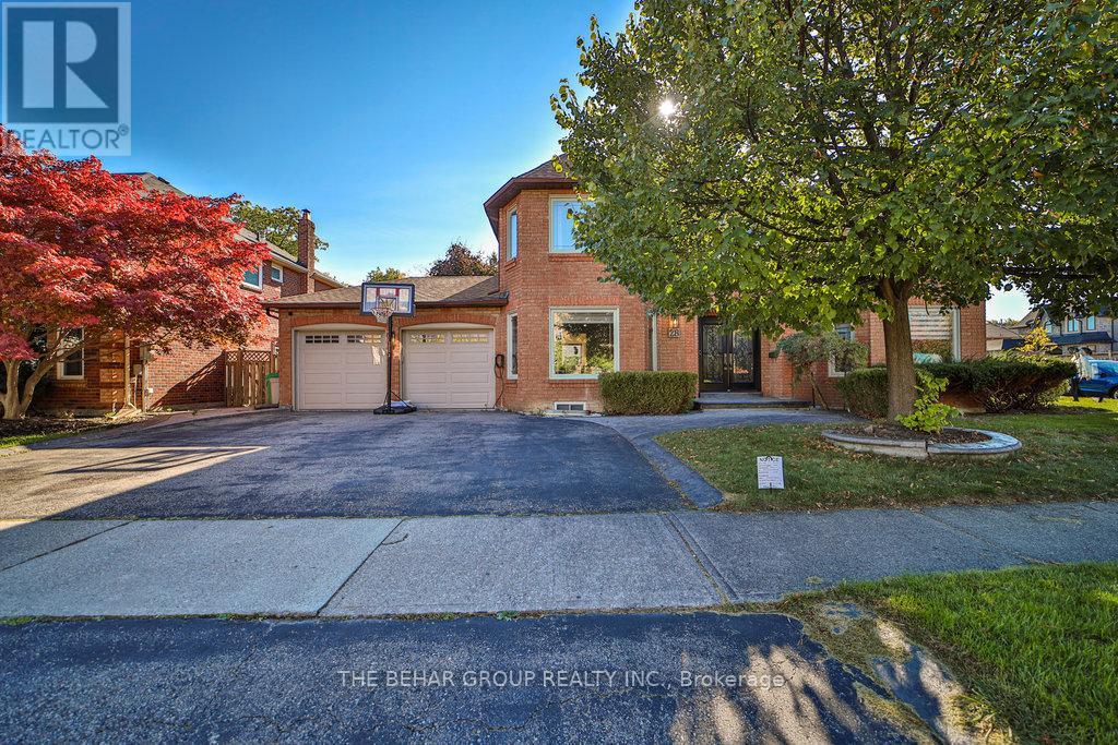 Property image for 28 RIDELLE COURT|Brampton (Heart Lake West), Ontario L6Z4M2