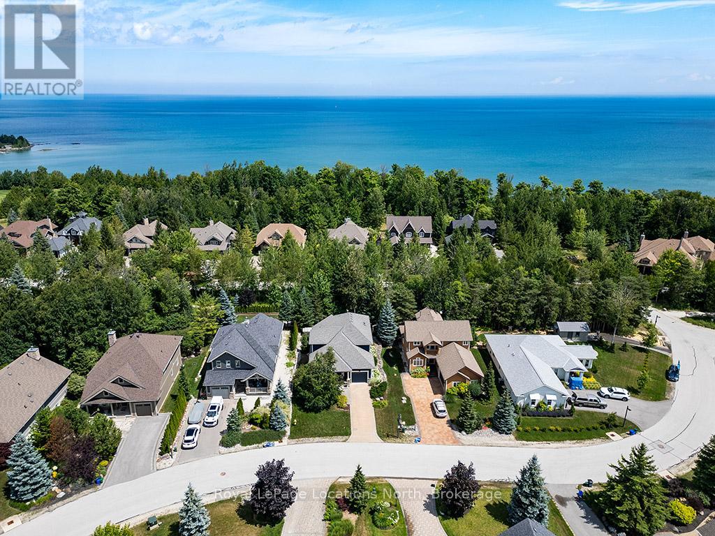 TARYNN LENNOX | REALTOR.ca