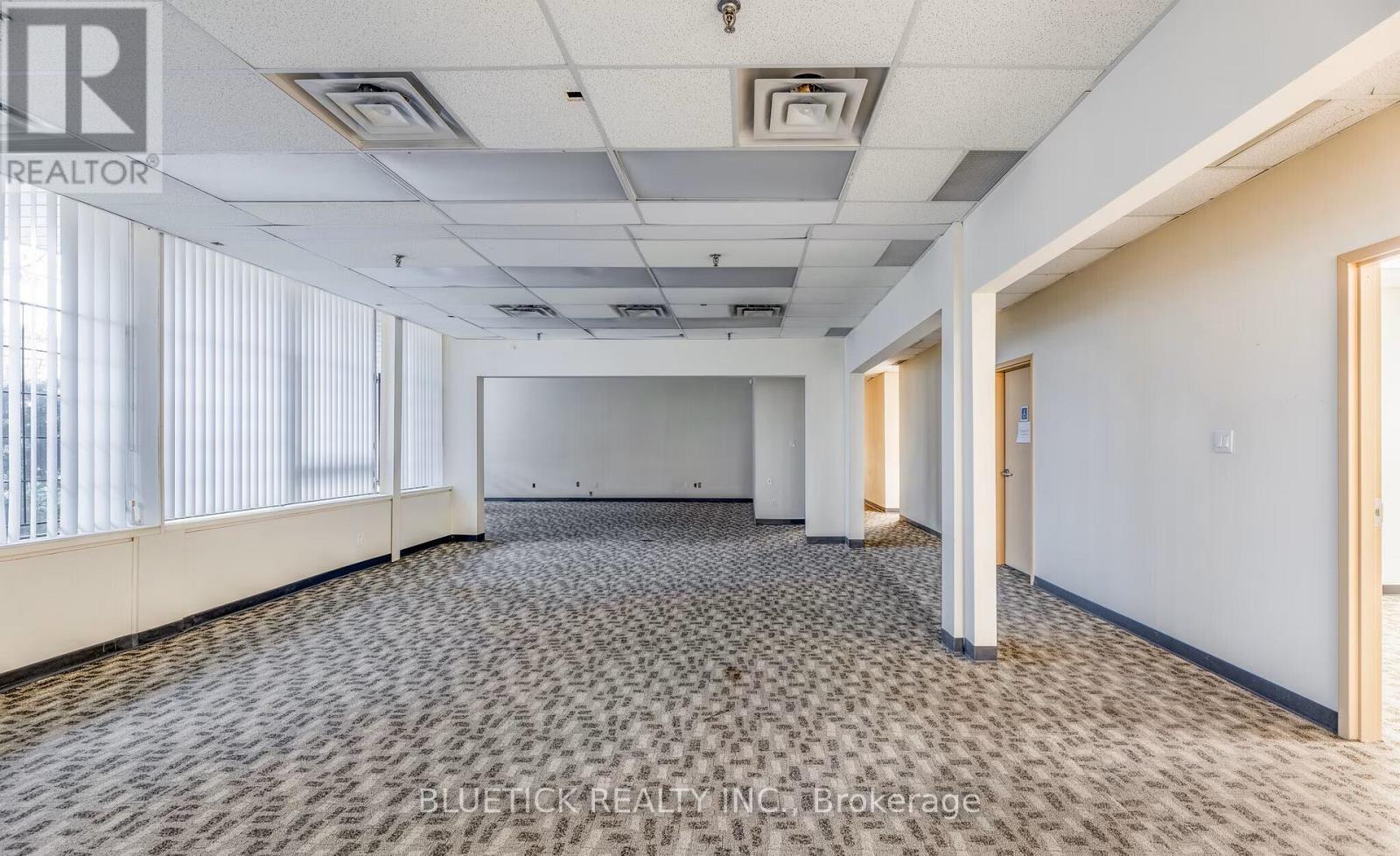 For rent: 1 - 44 ROLARK DRIVE, Toronto (Wexford-Maryvale), Ontario ...