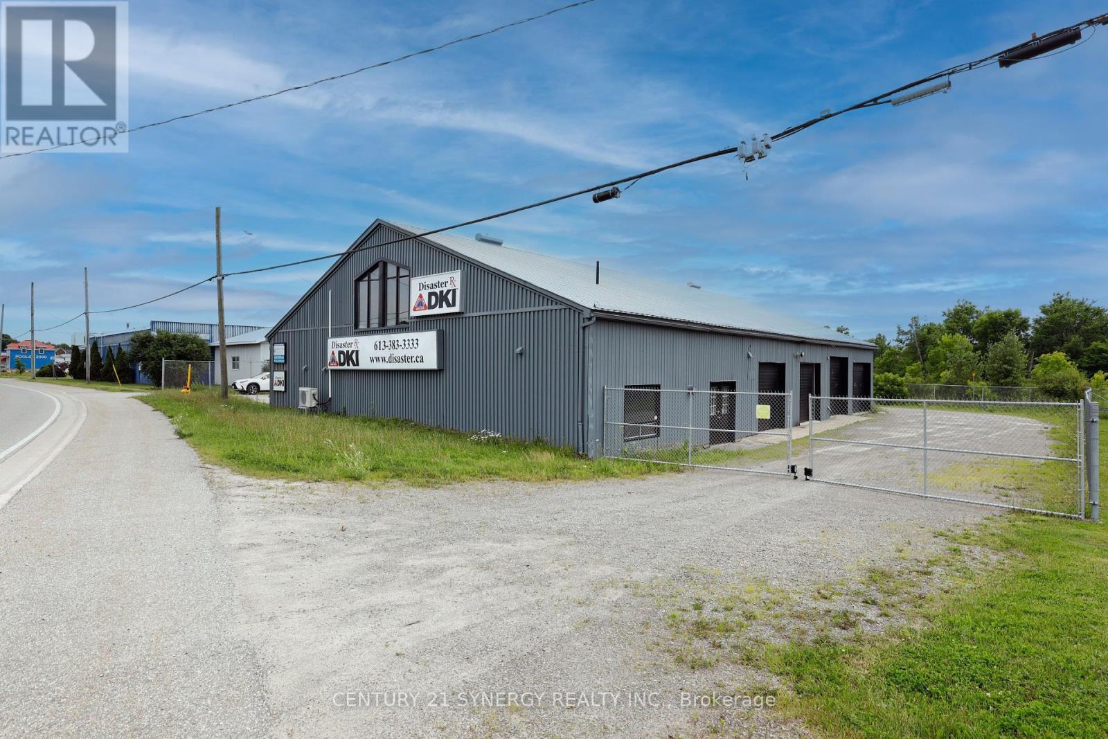 For rent: UNIT 2 - 42 UNION STREET, Smiths Falls, Ontario K7A5C4