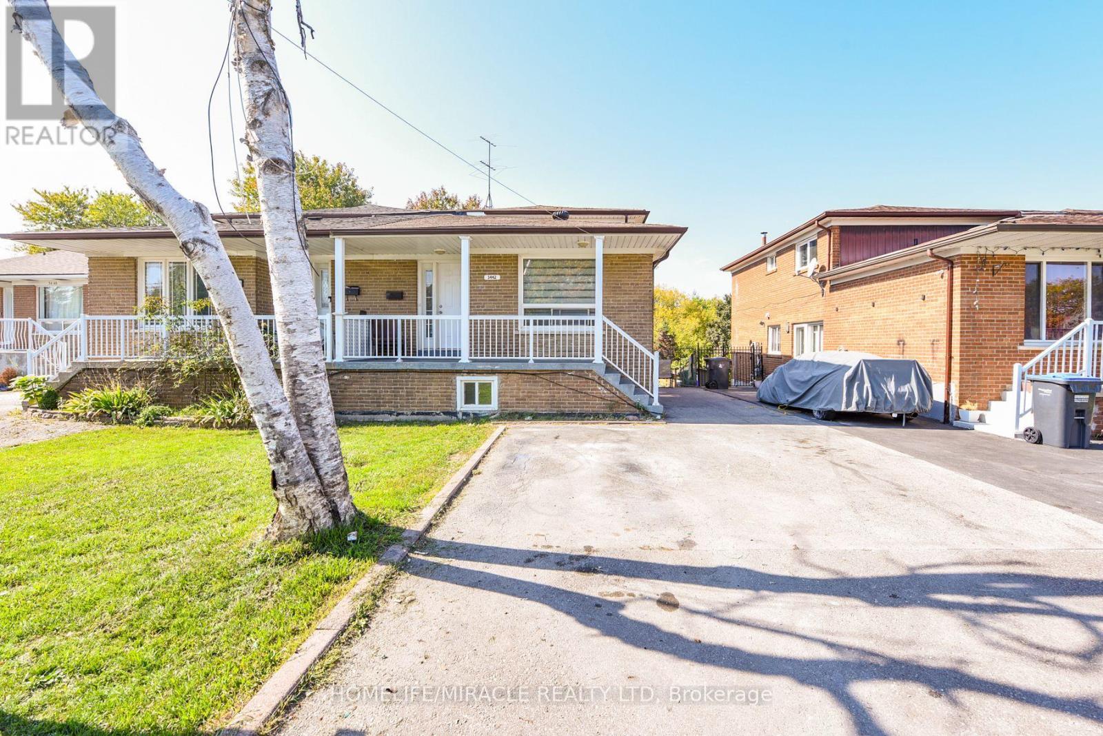 Property image for 3442 LADDIE CRESCENT|Mississauga (Malton), Ontario L4T1N1