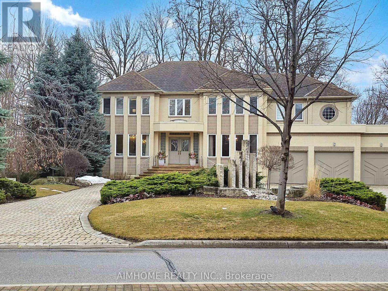 Property image for 145 RENAISSANCE COURT|Vaughan (Beverley Glen), Ontario L4J7W4