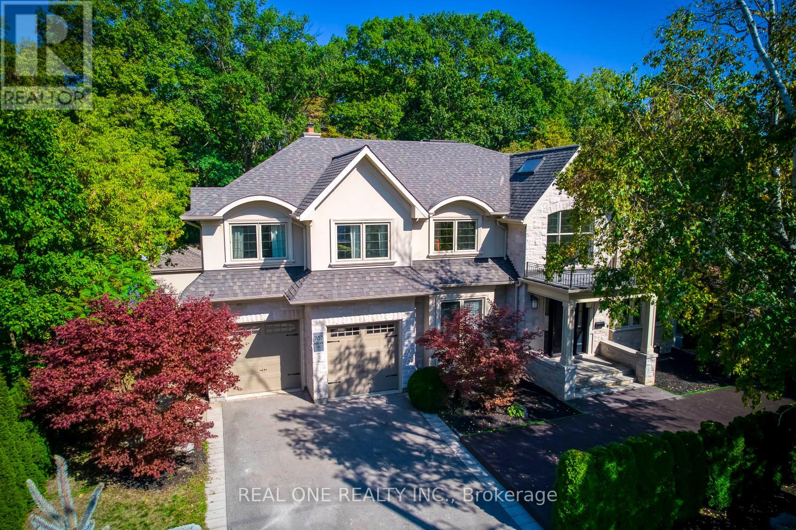 Property image for 767 PARKLAND AVENUE|Mississauga (Clarkson), Ontario L5H3G6