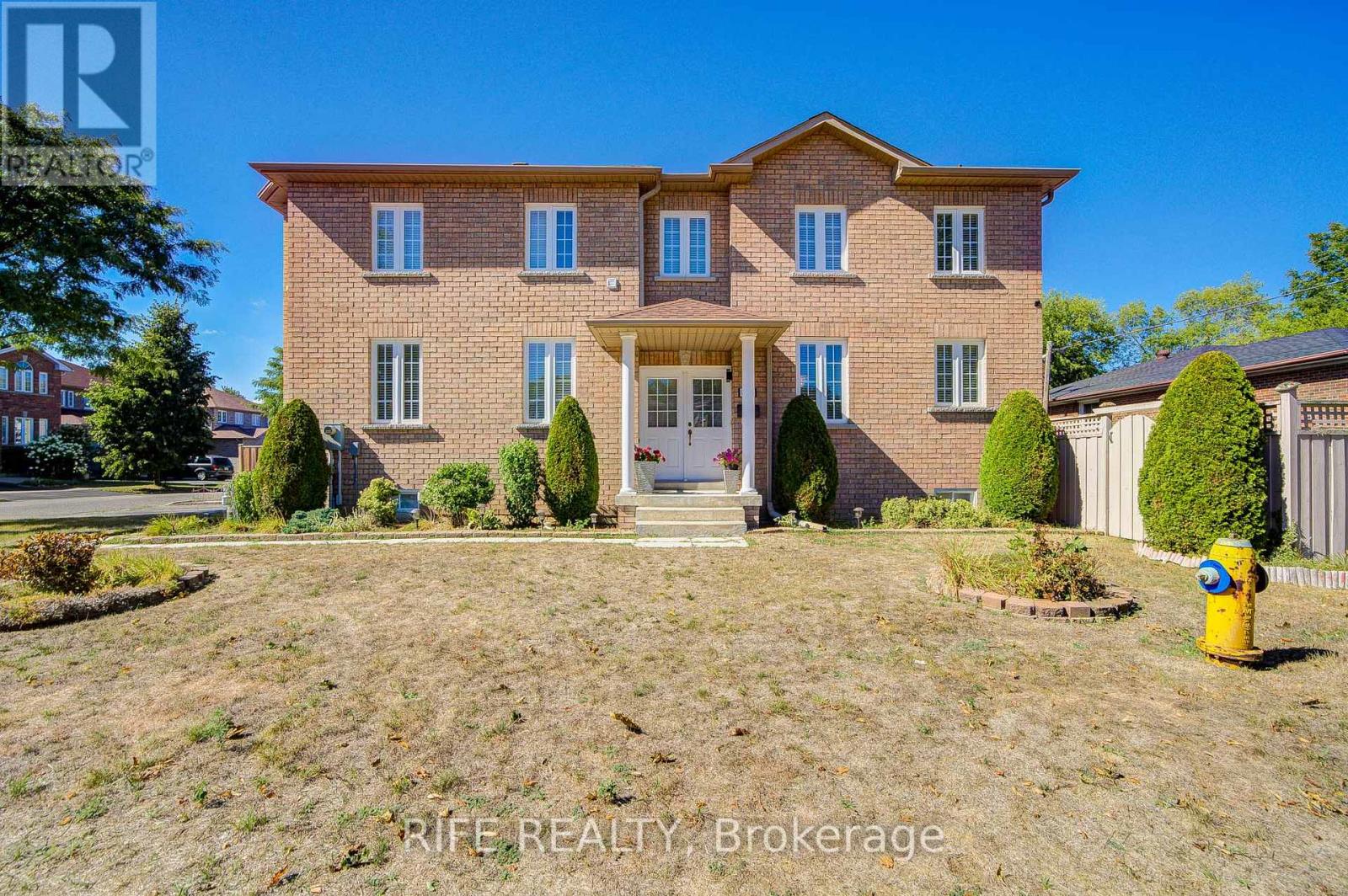 Property image for 106 CRAGGVIEW DRIVE|Toronto (West Hill), Ontario M1E2L8