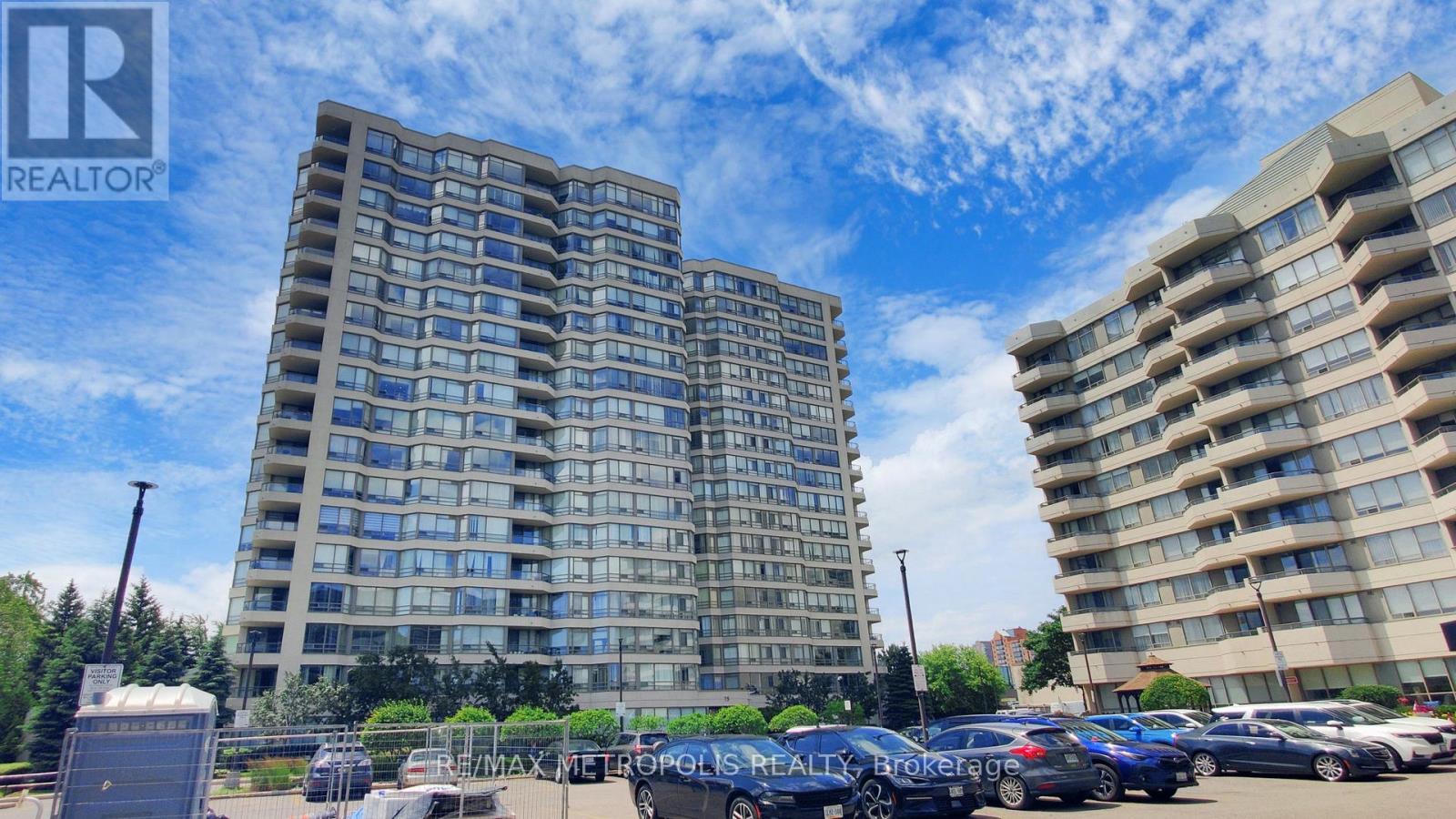 Property image for 1703 - 75 KING STREET E|Mississauga (Cooksville), Ontario L5A4G5