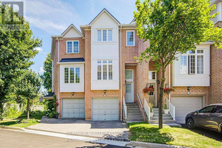 Property image for 19 - 280 HILLCREST AVENUE|Mississauga (Cooksville), Ontario L5B4L3