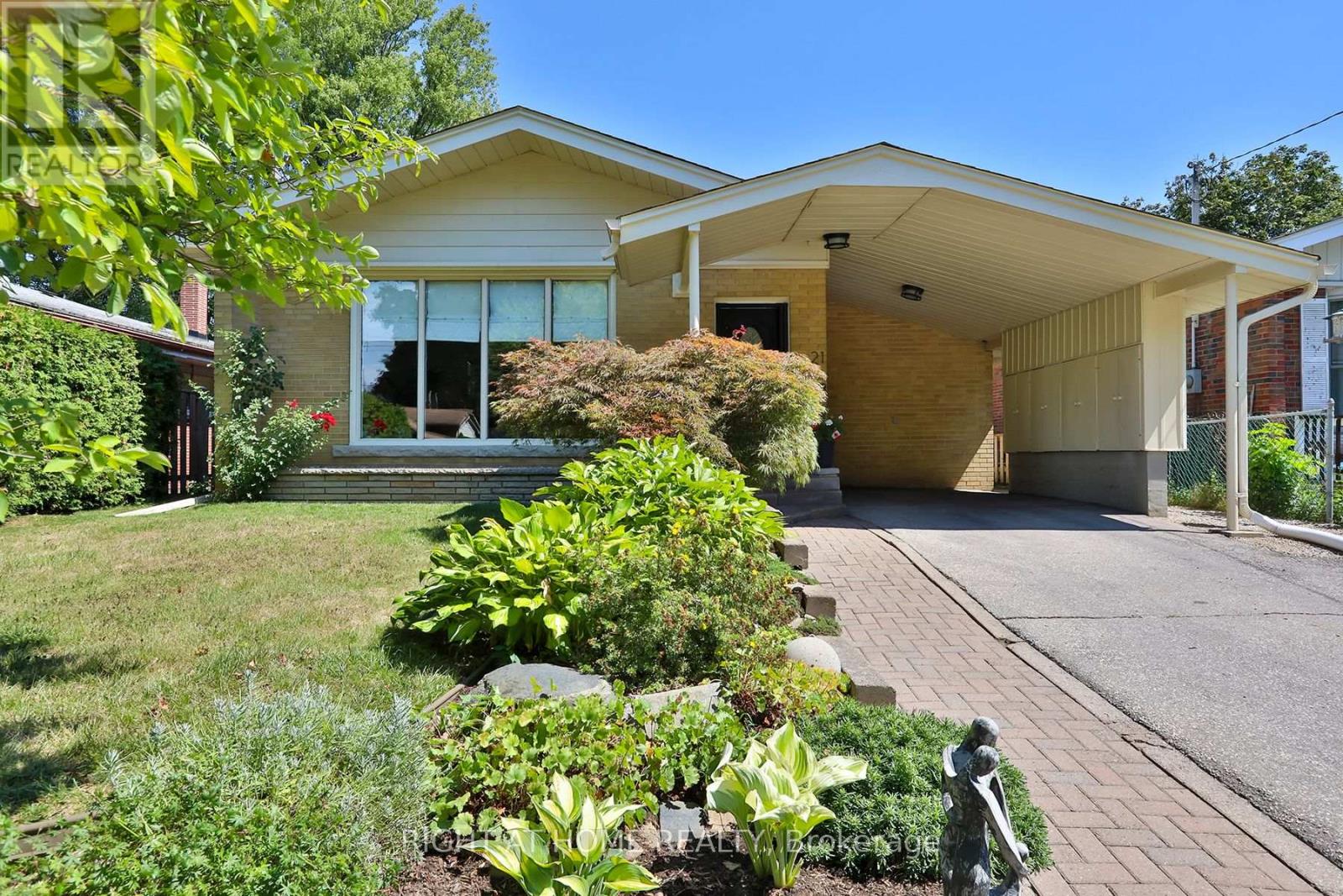 Property image for 21 GAIETY DRIVE|Toronto (Woburn), Ontario M1H1B9