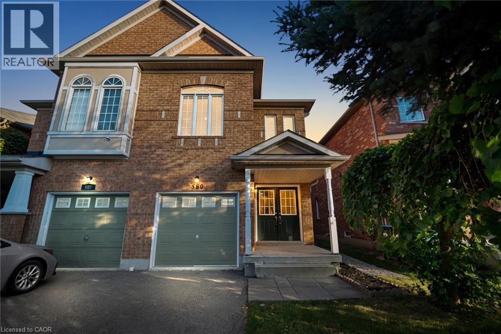 Property image for 580 COURTNEY VALLEY Road|Mississauga, Ontario L5V0C2
