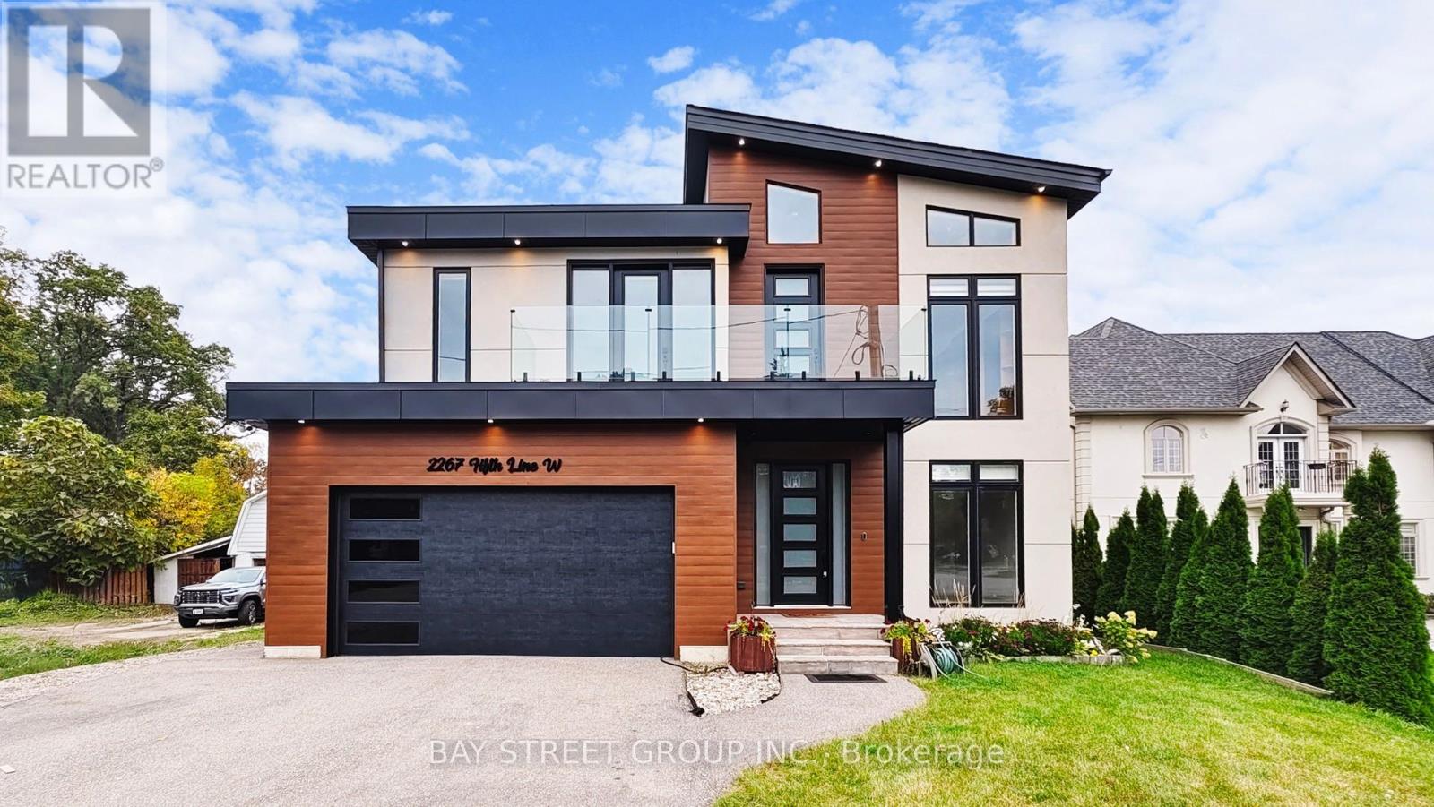 Property image for 2267 FIFTH LINE W|Mississauga (Sheridan), Ontario L5K1V7