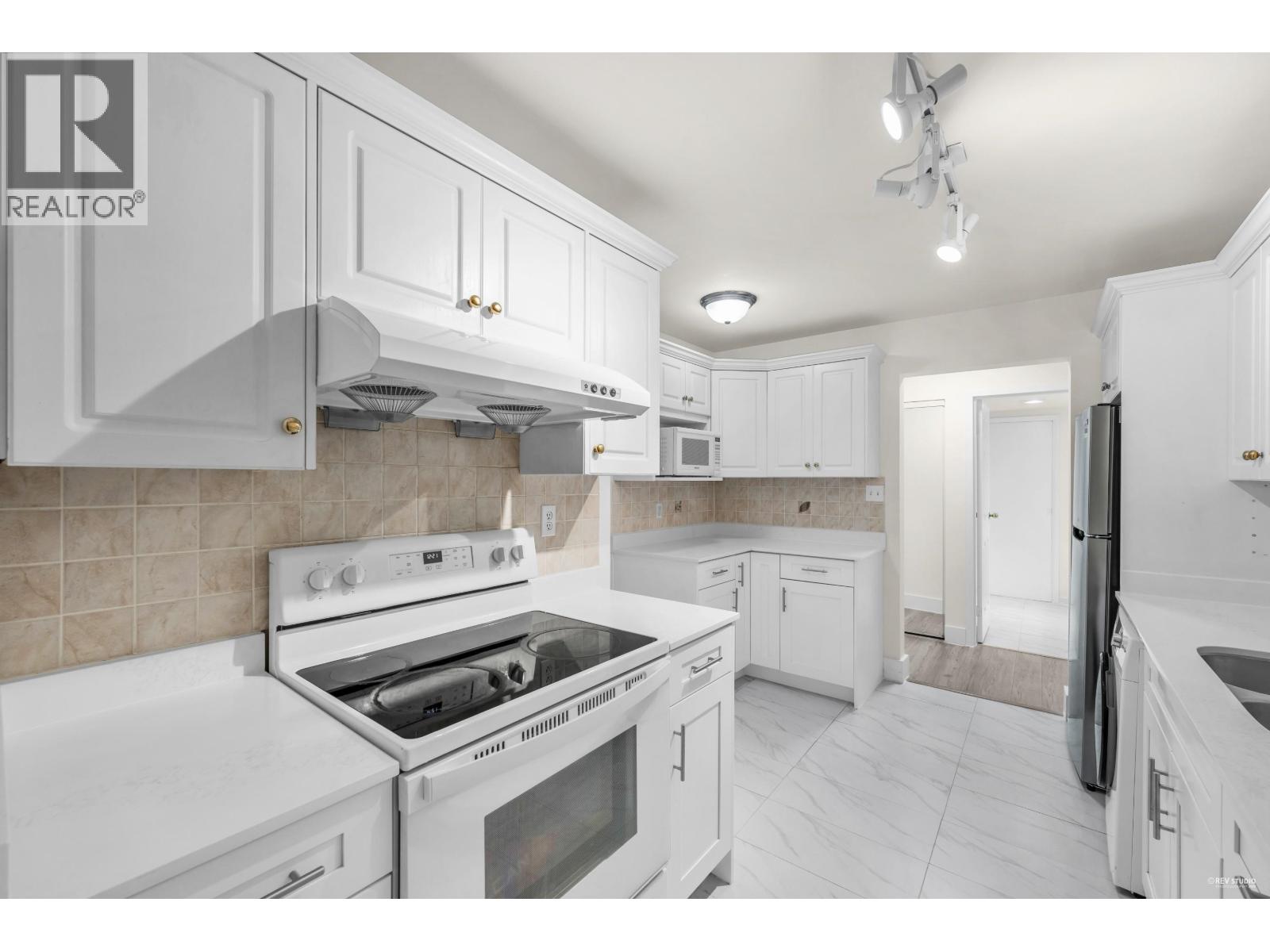 Property image for 104 8880 NO. 1 ROAD|Richmond, British Columbia V7C4C1