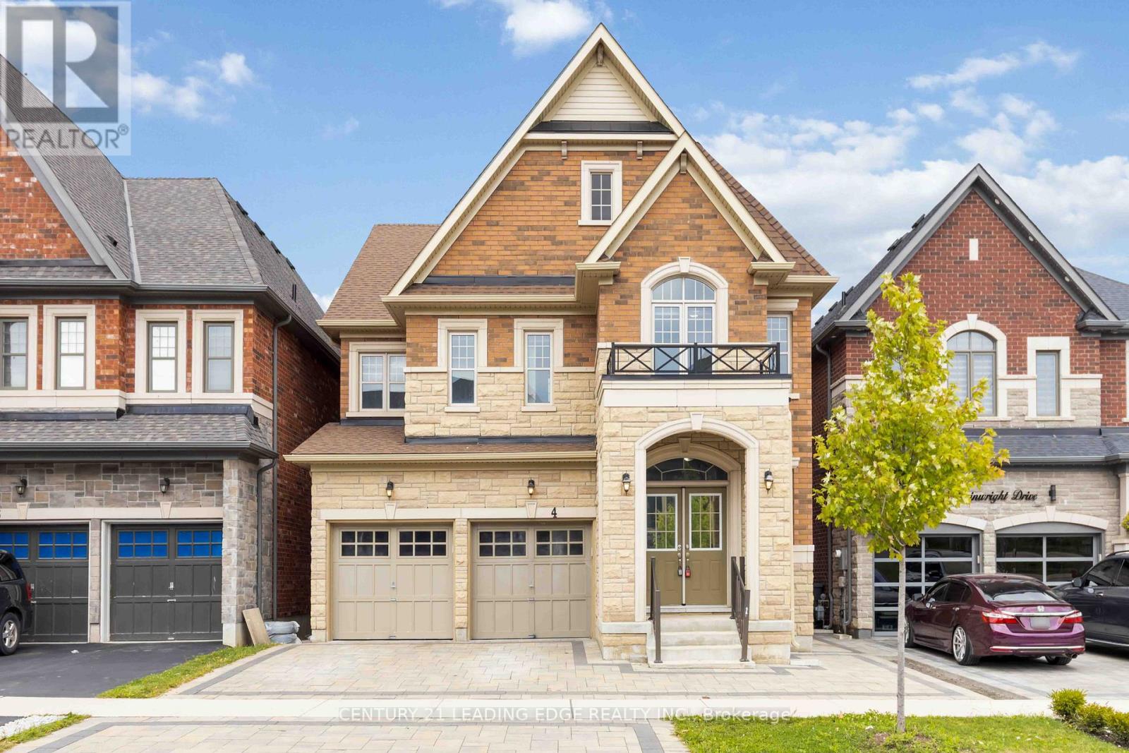 Property image for 4 WAINWRIGHT DRIVE|Brampton (Northwest Brampton), Ontario L7A0C7