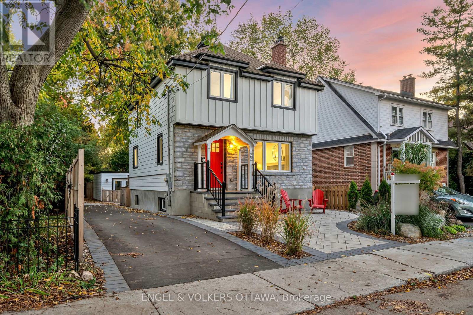 Property image for 22 HARVARD AVENUE|Ottawa, Ontario K1S4Z3