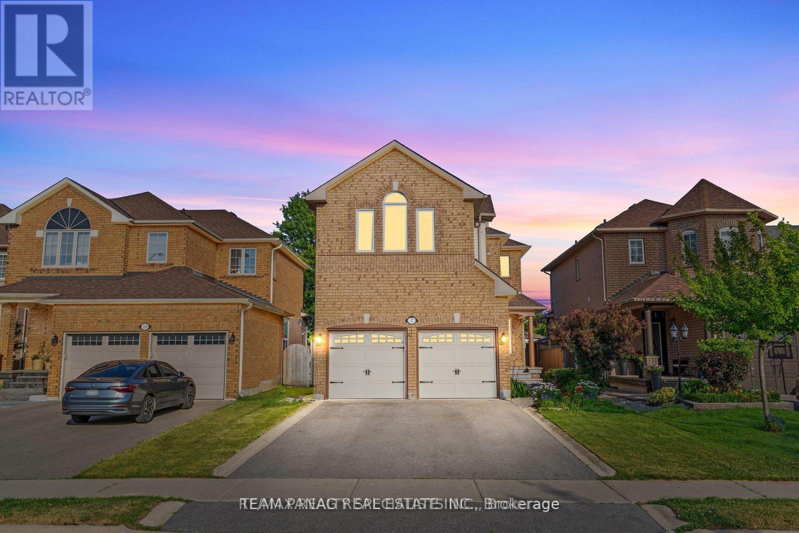 Property image for 17 BUSHBERRY ROAD|Brampton (Snelgrove), Ontario L7A1K4