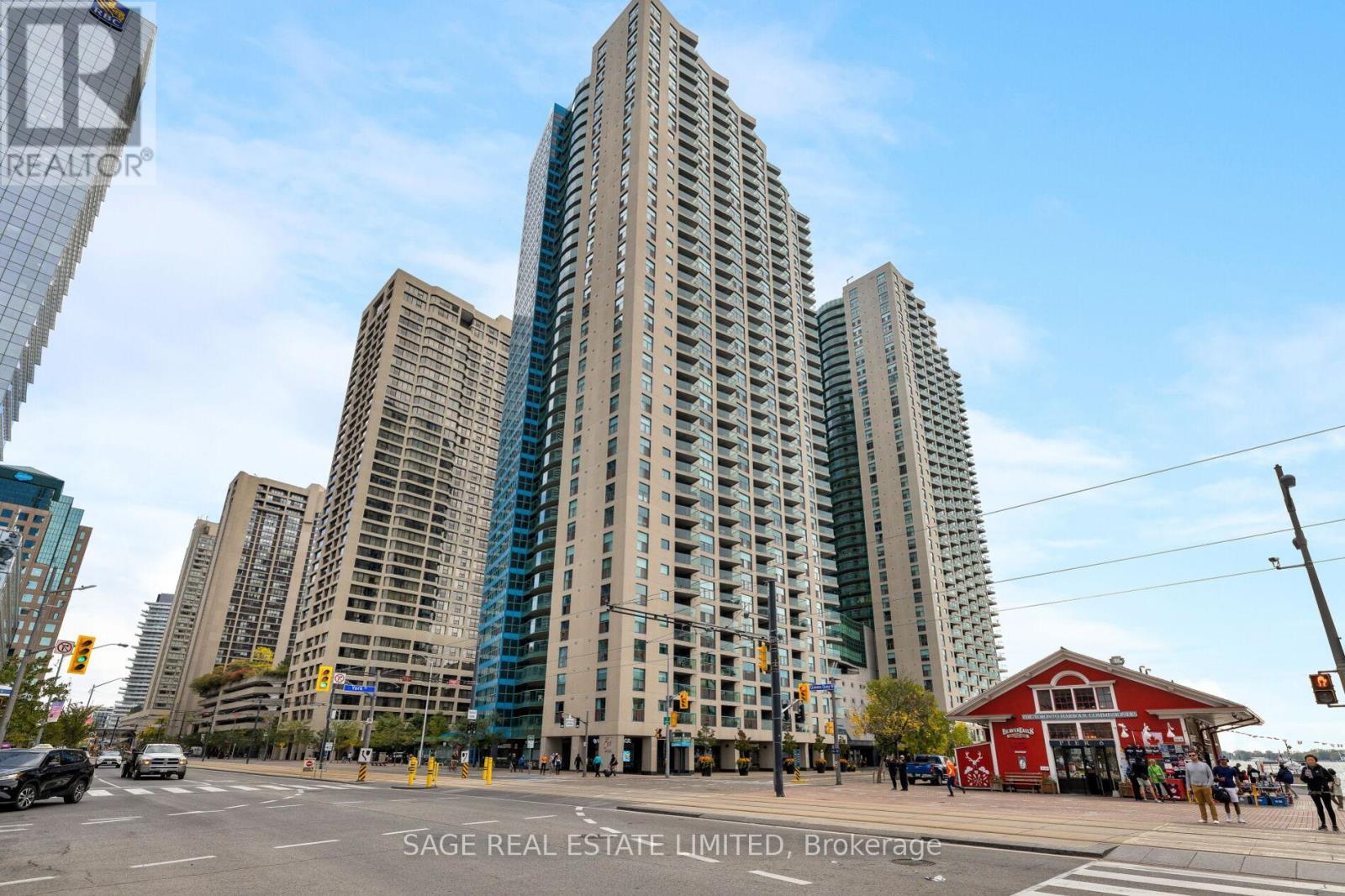 Property image for 3002 - 99 HARBOUR SQUARE|Toronto (Waterfront Communities), Ontario M5J2H2