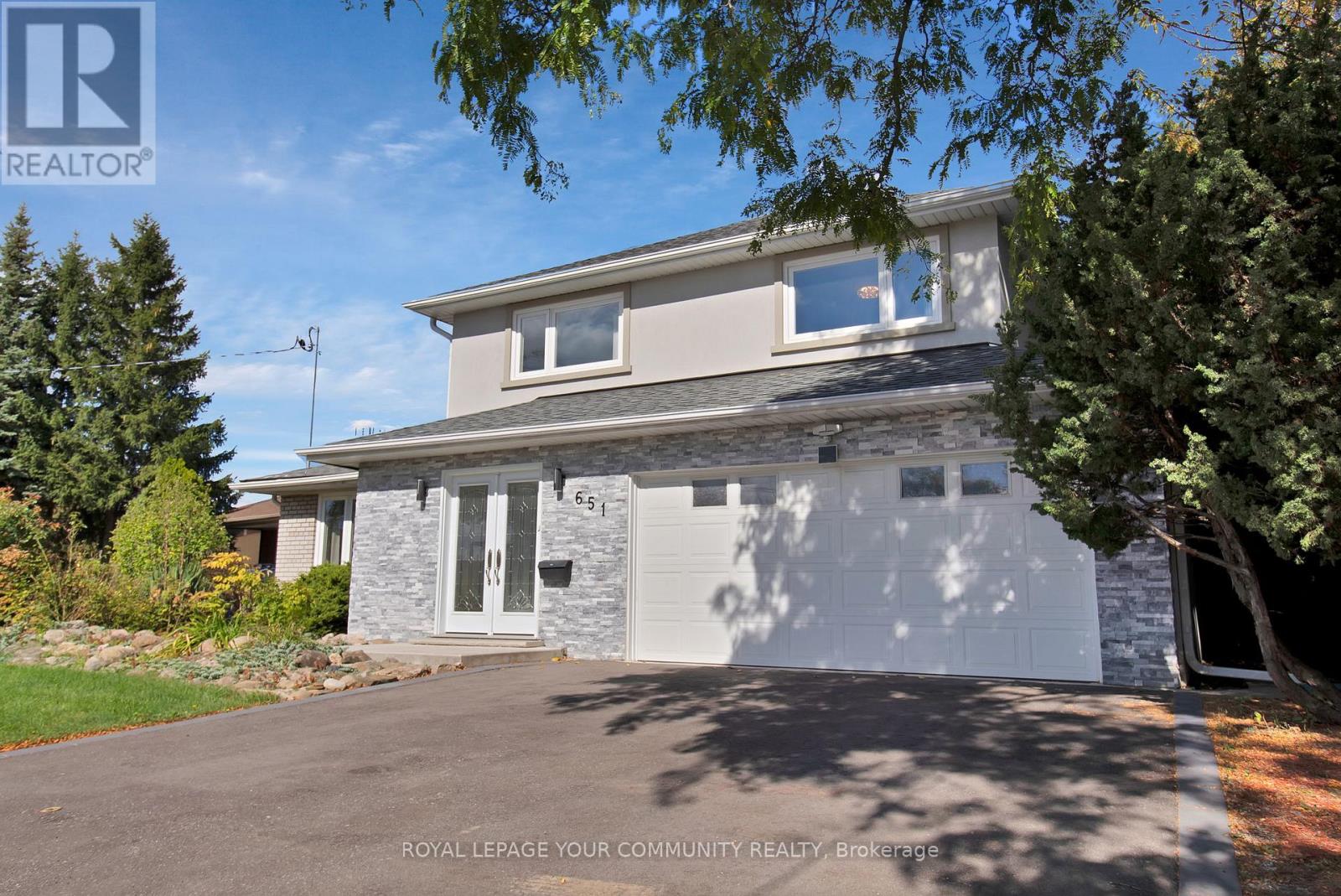 Property image for 651 BURNHAMTHORPE ROAD|Toronto (Eringate-Centennial-West Deane), Ontario M9C2Z1