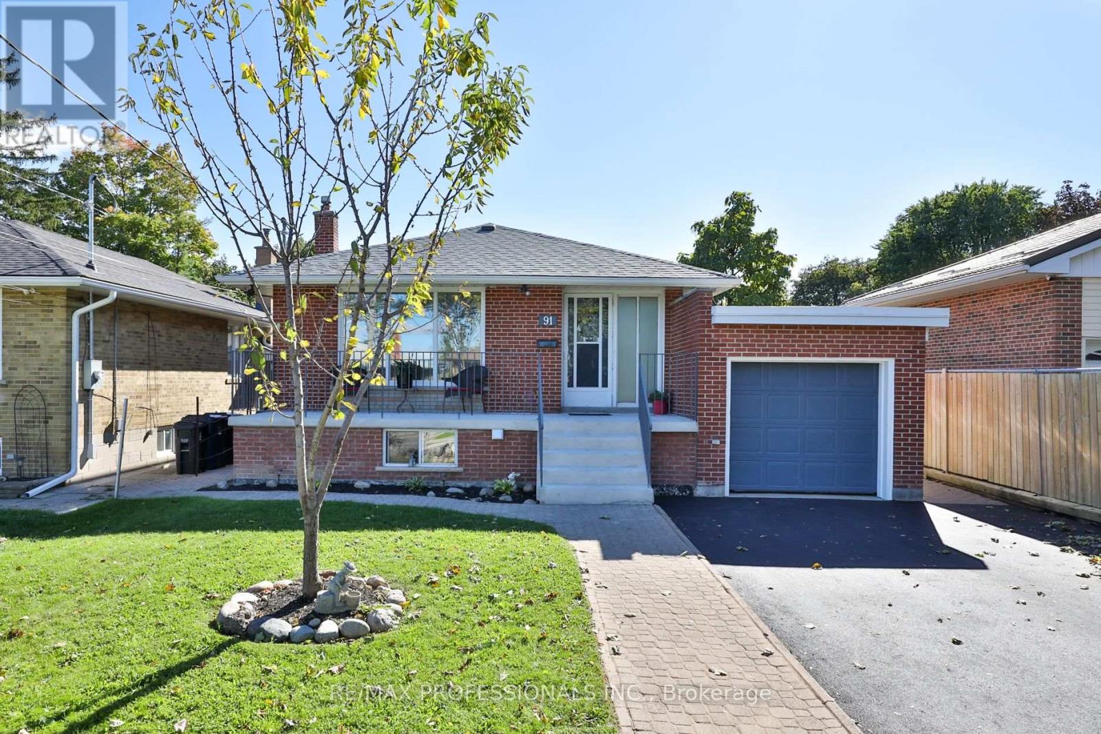 Property image for 91 JEFFCOAT DRIVE|Toronto (West Humber-Clairville), Ontario M9W3B9