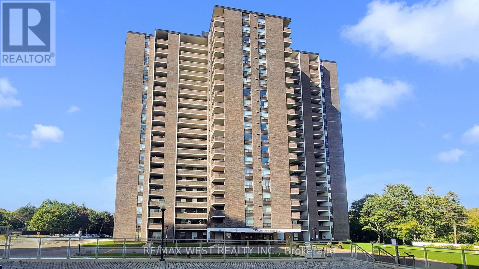 Property image for 404 - 1535 LAKESHORE ROAD E|Mississauga (Lakeview), Ontario L5E3E2
