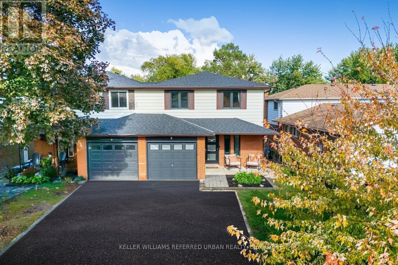 Property image for 35 BREMEN LANE|Mississauga (Streetsville), Ontario L5M1G7