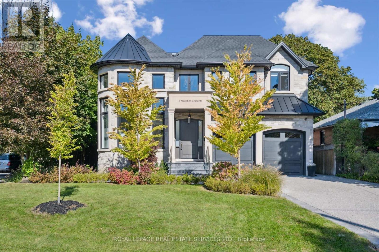 Property image for 14 WESTGLEN CRESCENT|Toronto (Islington-City Centre West), Ontario M9B4R1