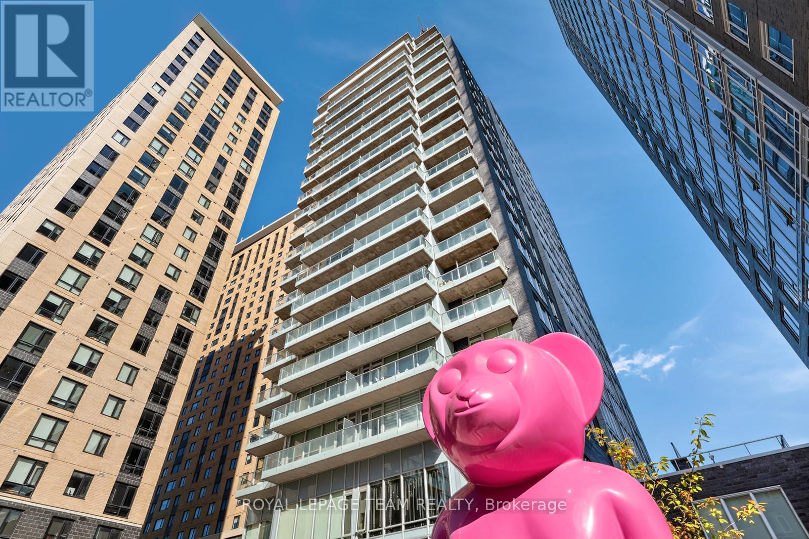 Property image for 1111 - 111 CHAMPAGNE AVENUE|Ottawa, Ontario K1S5V3