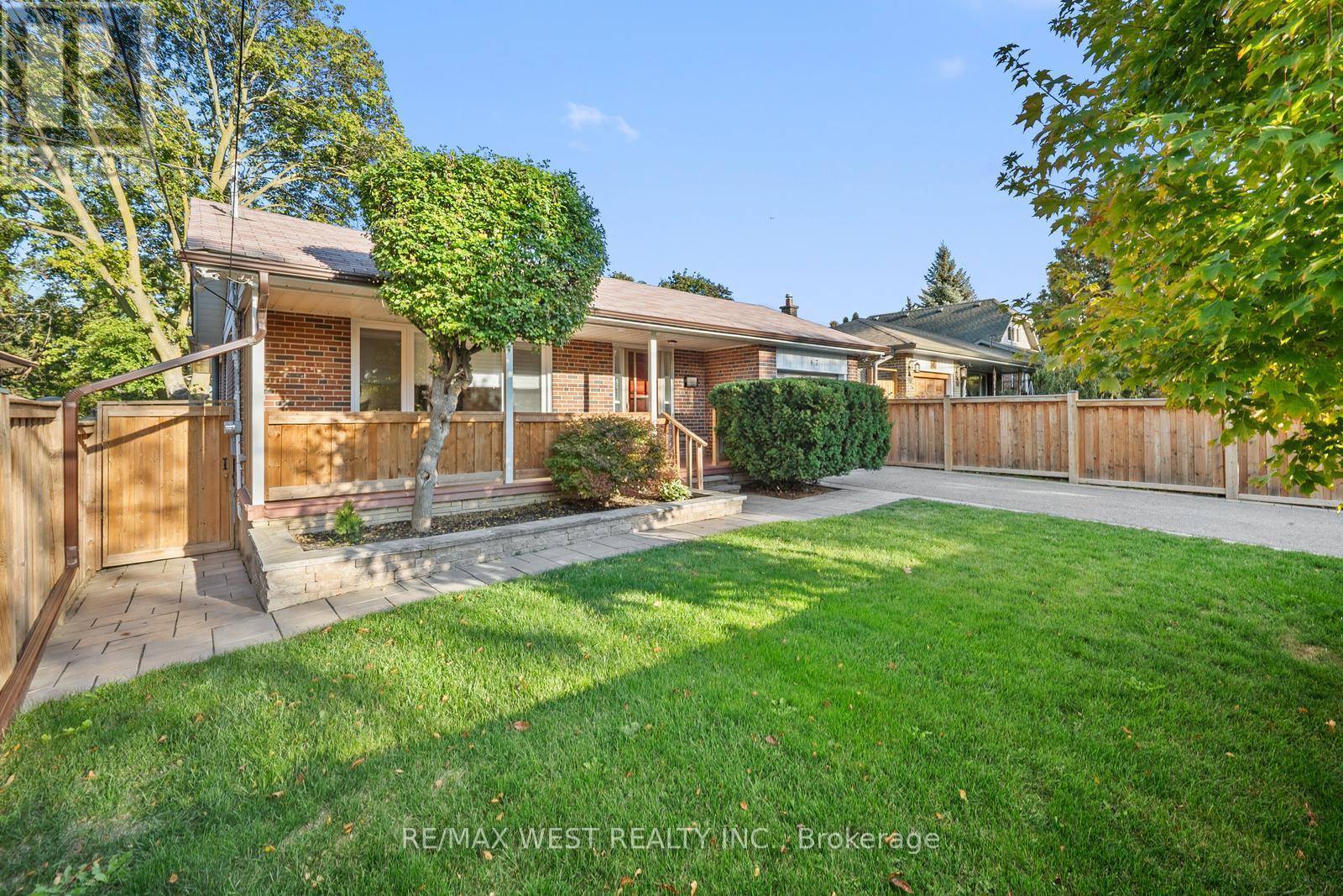 Property image for 47 GIBSON AVENUE|Toronto (Thistletown-Beaumonde Heights), Ontario M9V2S5