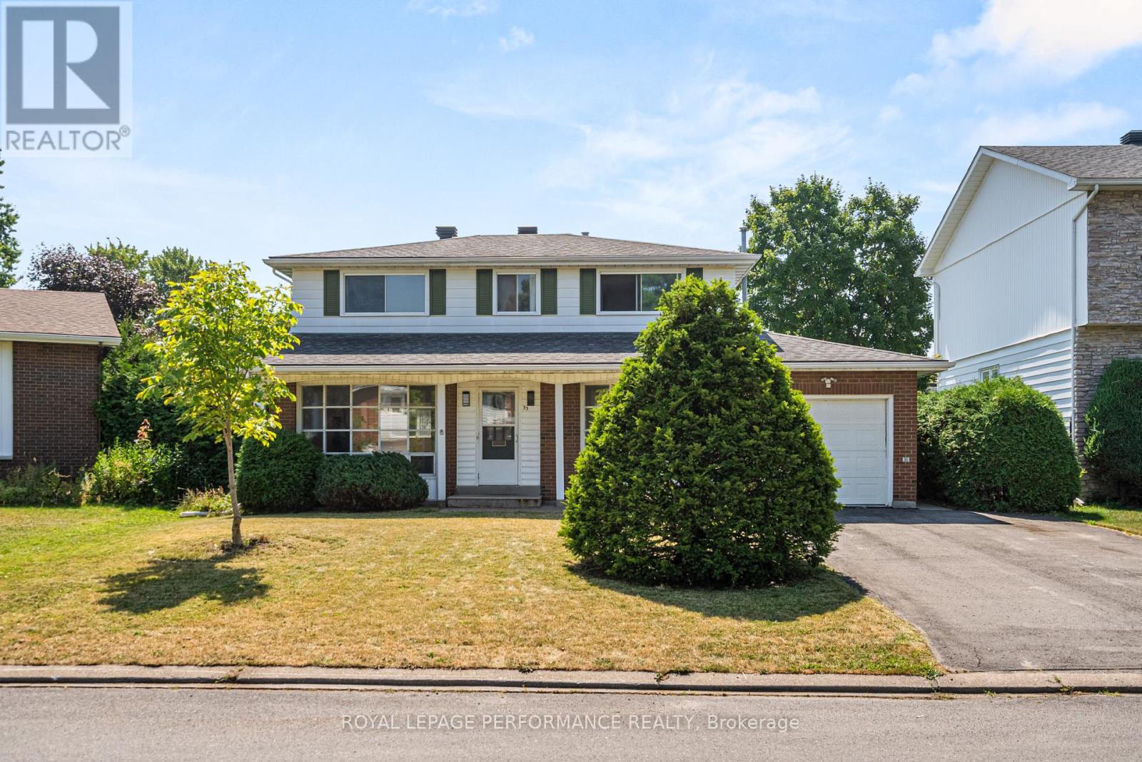 Property image for 33 WOODVIEW CRESCENT|Ottawa, Ontario K1B3B1