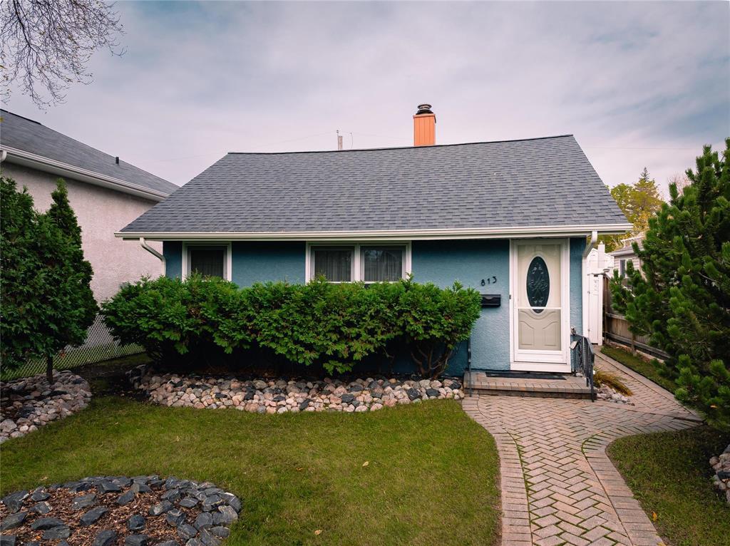 Property image for 813 Hector Avenue|Winnipeg, Manitoba R3M2E6