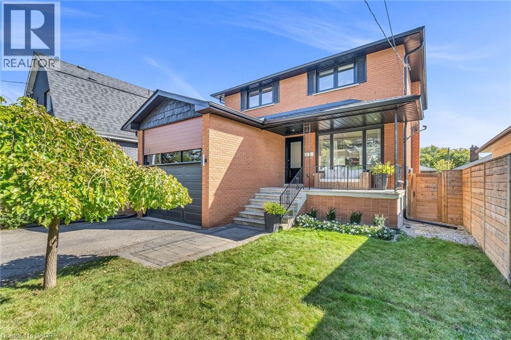 Property image for 944 TENTH Street|Mississauga, Ontario L5E1T2