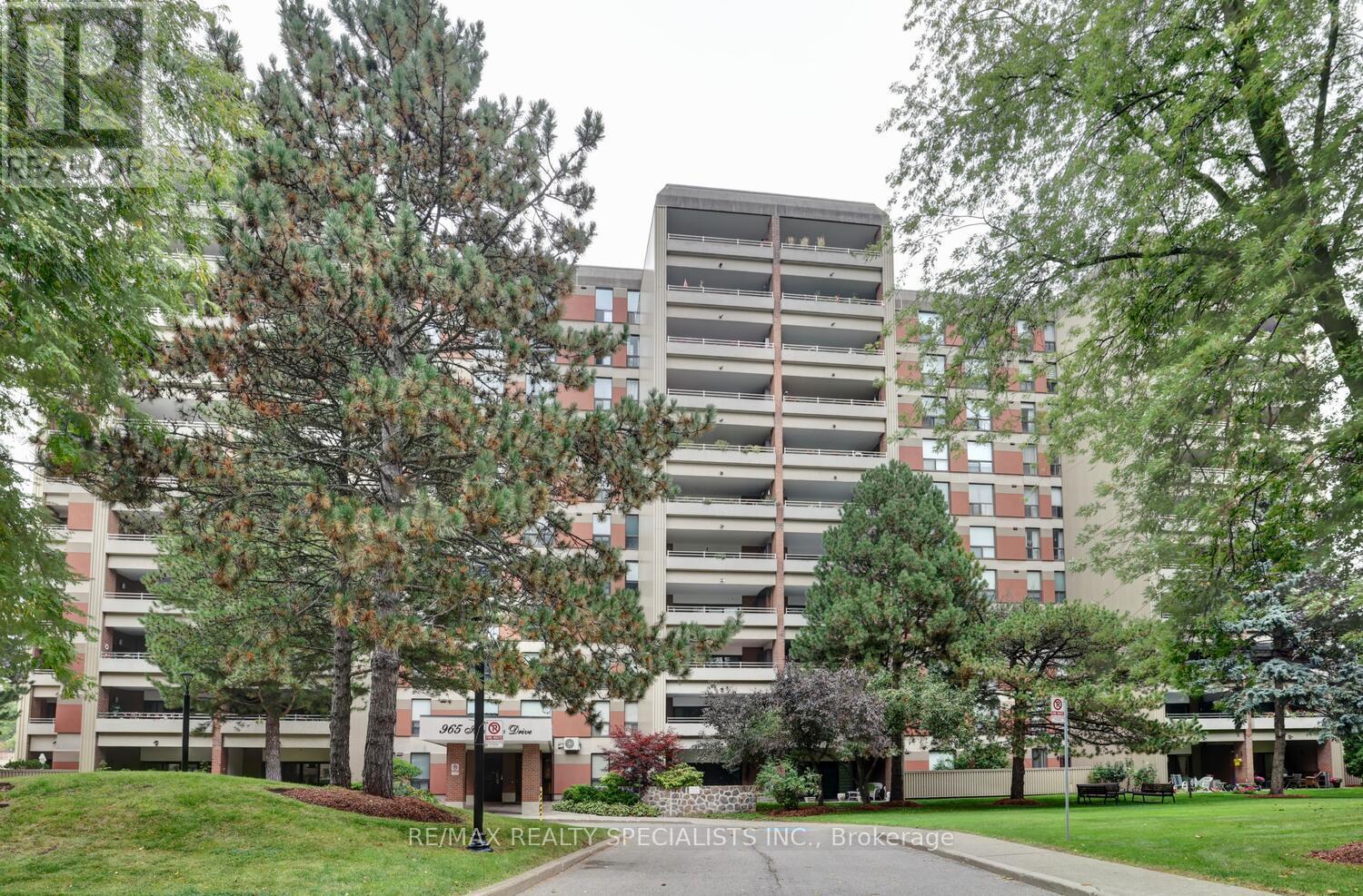 Property image for 203 - 965 INVERHOUSE DRIVE|Mississauga (Clarkson), Ontario L5J4B4