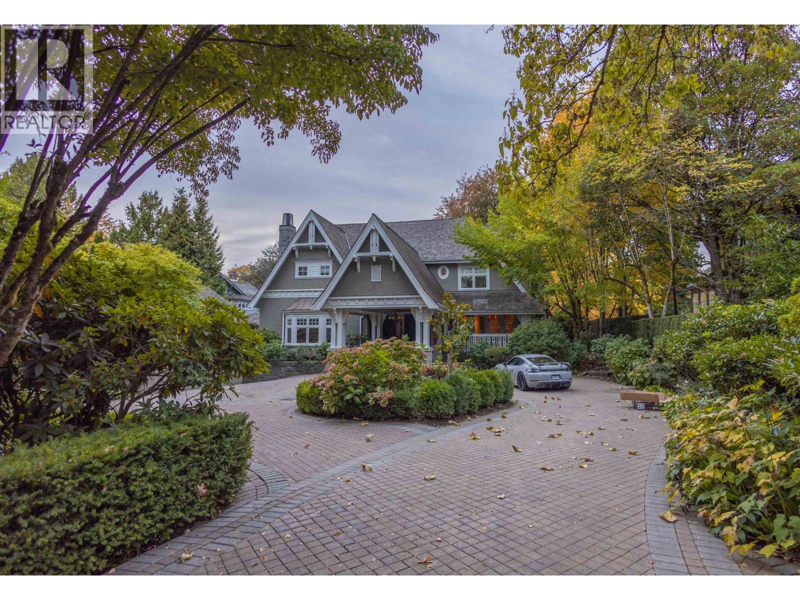 Property image for 3719 SELKIRK STREET|Vancouver, British Columbia V6H2Y9