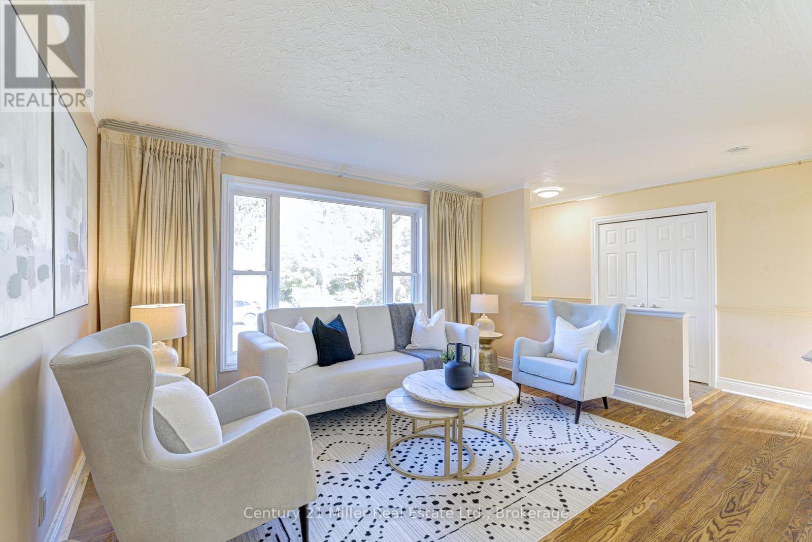 Property image for 46 WOODLAWN AVENUE|Mississauga (Port Credit), Ontario L5G3K6