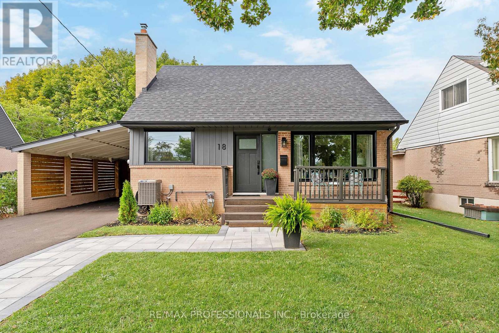 Property image for 18 LAVINGTON DRIVE|Toronto (Willowridge-Martingrove-Richview), Ontario M9R2G9