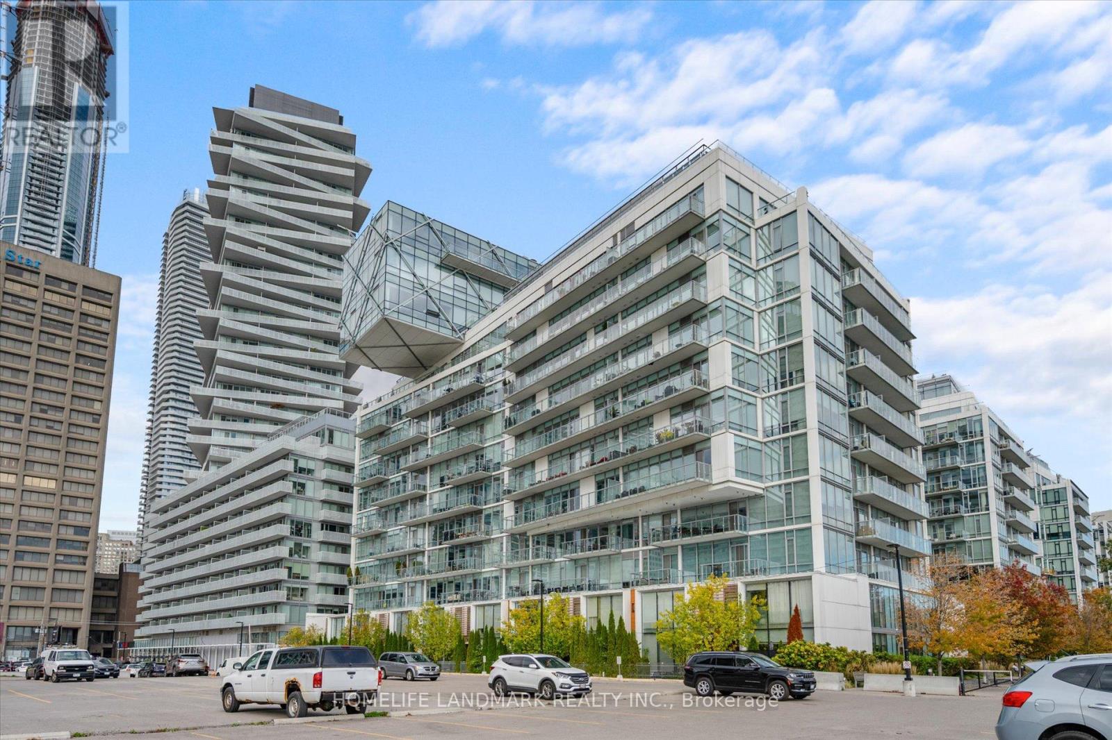 Property image for 102 - 29 QUEENS QUAY E|Toronto (Waterfront Communities), Ontario M5E0A4