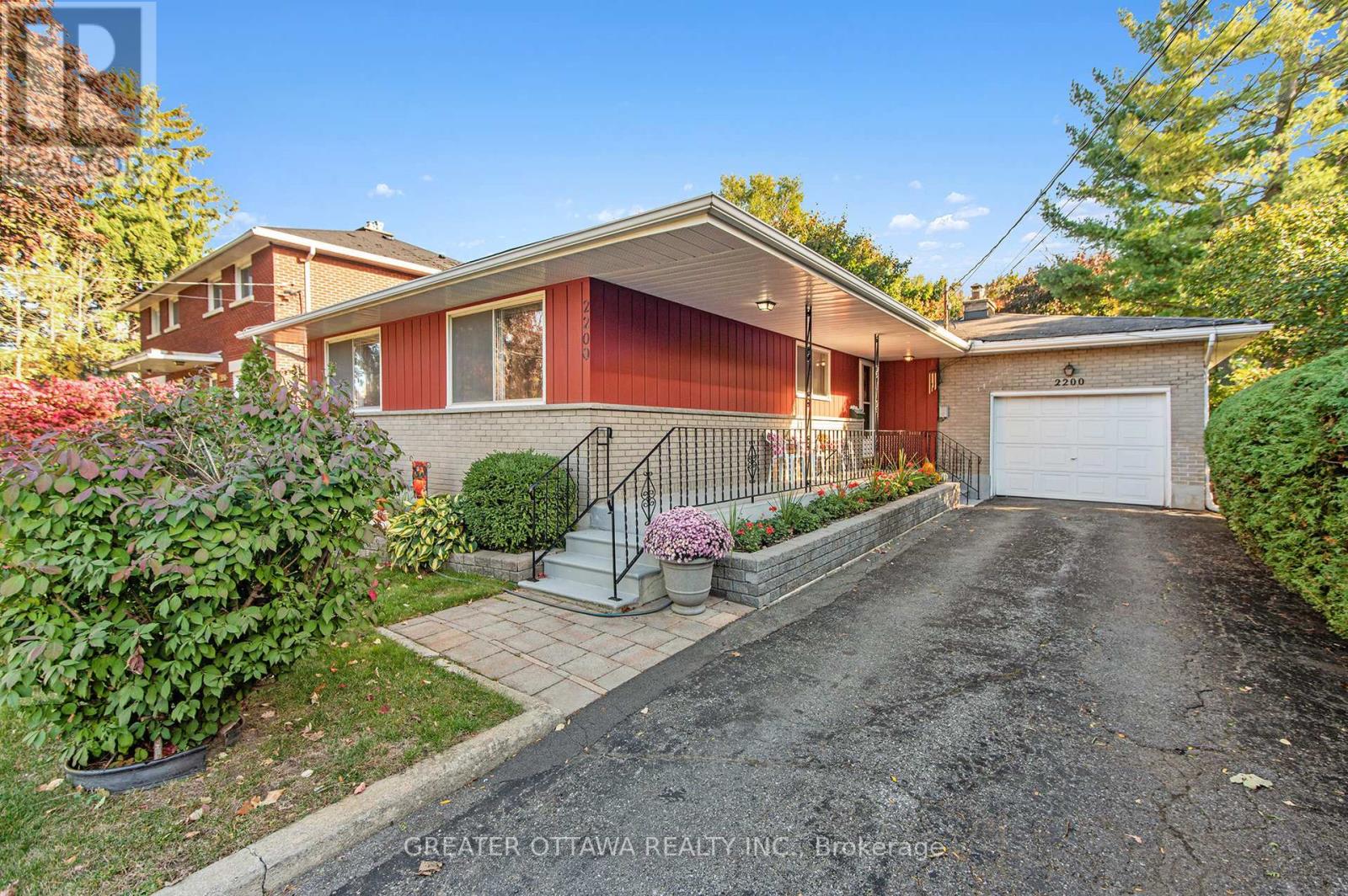 Property image for 2200 FLOWER AVENUE|Ottawa, Ontario K2B7A8
