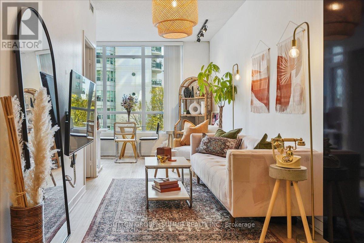 Property image for 515 - 38 DAN LECKIE WAY|Toronto (Waterfront Communities), Ontario M5V2V6