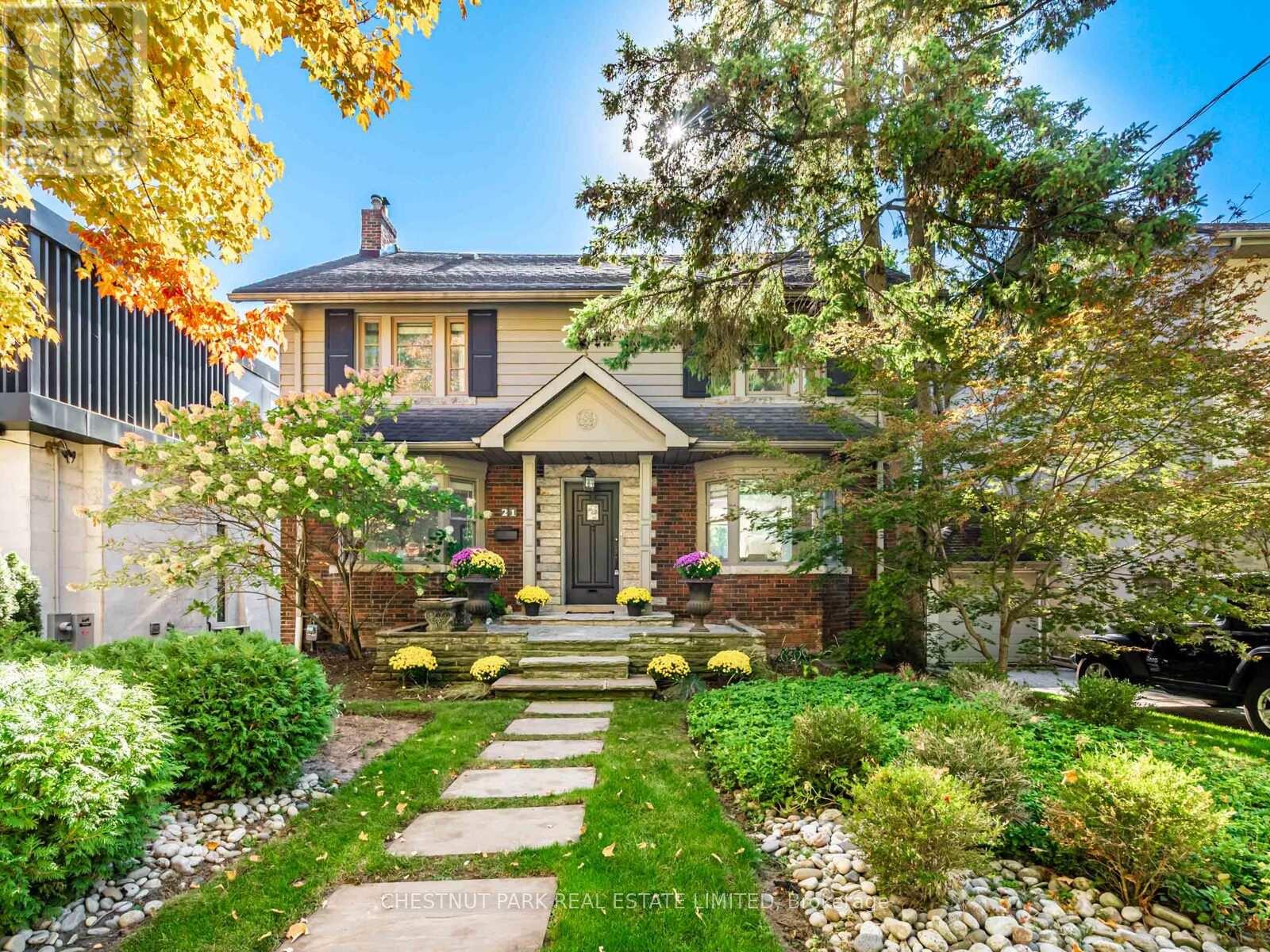 Property image for 21 CORTLEIGH BOULEVARD|Toronto (Lawrence Park South), Ontario M4R1K5