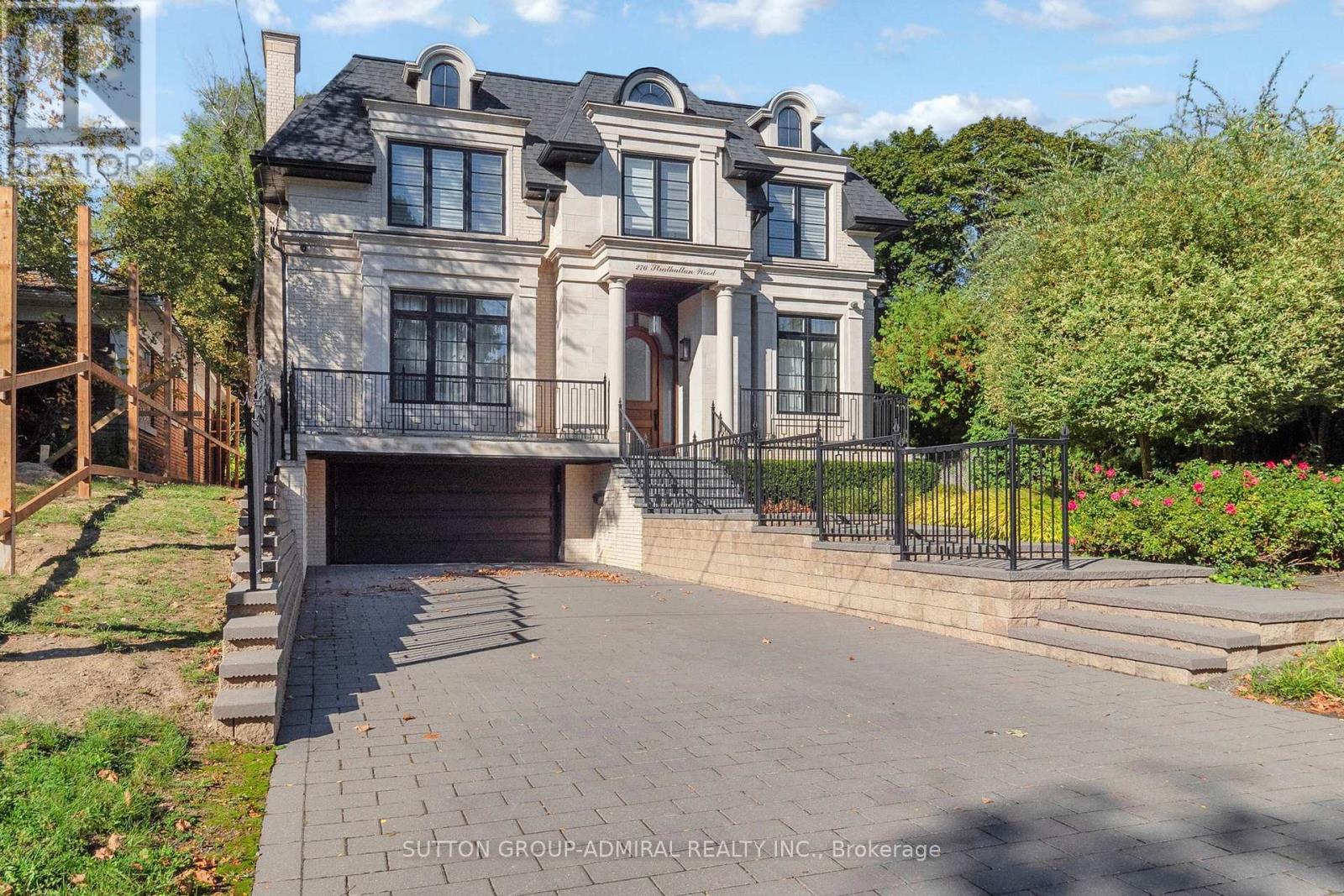 Property image for 276 STRATHALLAN WOOD|Toronto (Bedford Park-Nortown), Ontario M5N1T6