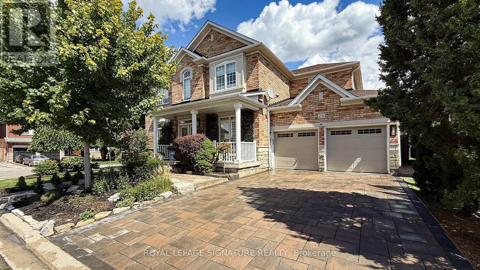 Property image for 25 SAWSTON CIRCLE|Brampton (Fletcher's Meadow), Ontario L7A2N7