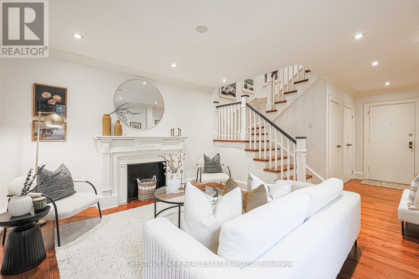 Property image for 111 - 480 ORIOLE PARKWAY|Toronto (Yonge-Eglinton), Ontario M5P2H8